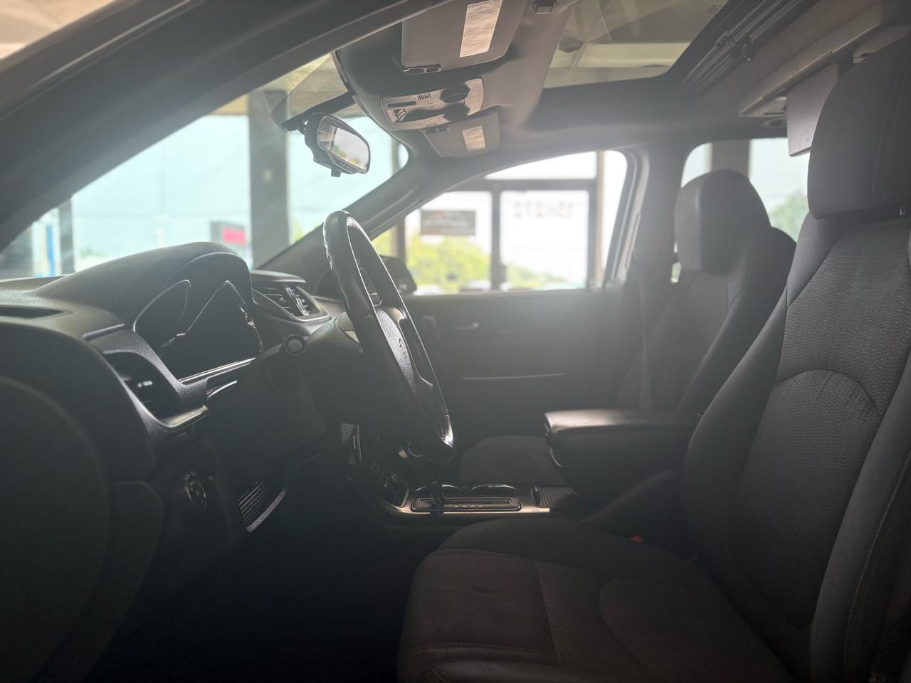 Chevrolet Traverse AWD 4dr LT w/1LT 2015