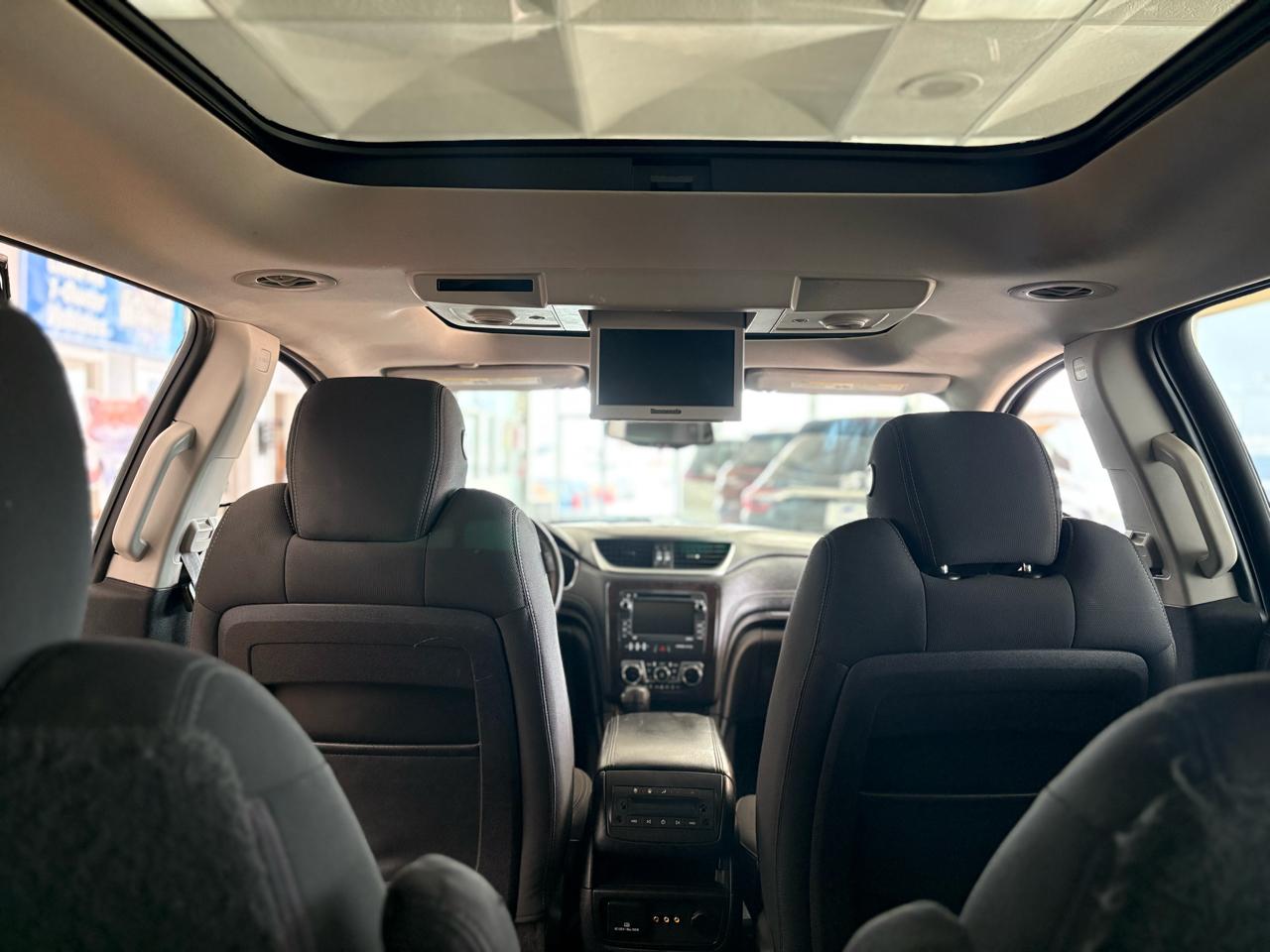 Chevrolet Traverse AWD 4dr LT w/1LT 2015