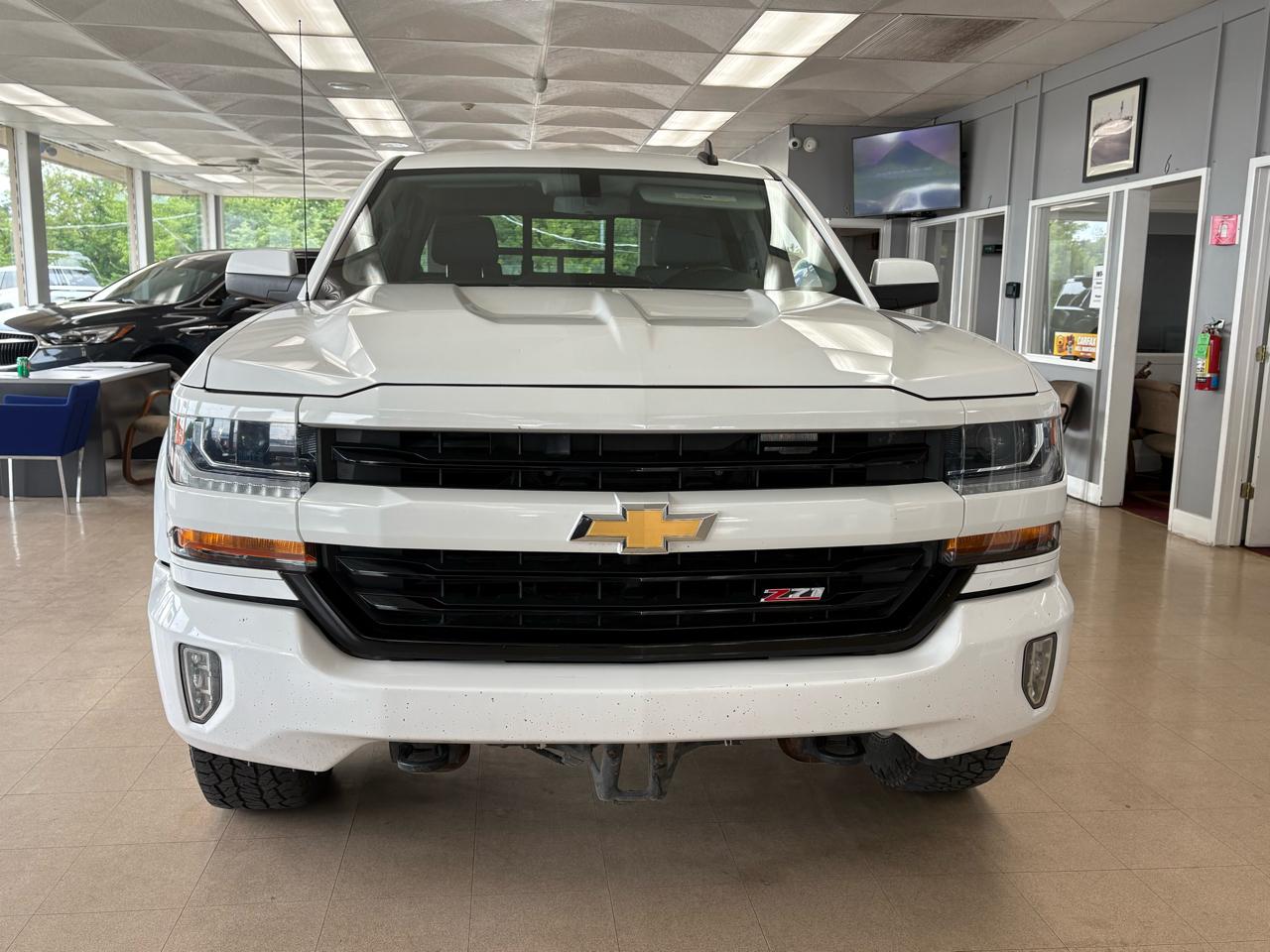 Chevrolet Silverado 1500 4WD Crew Cab 143.5" LT w/2LT 2018