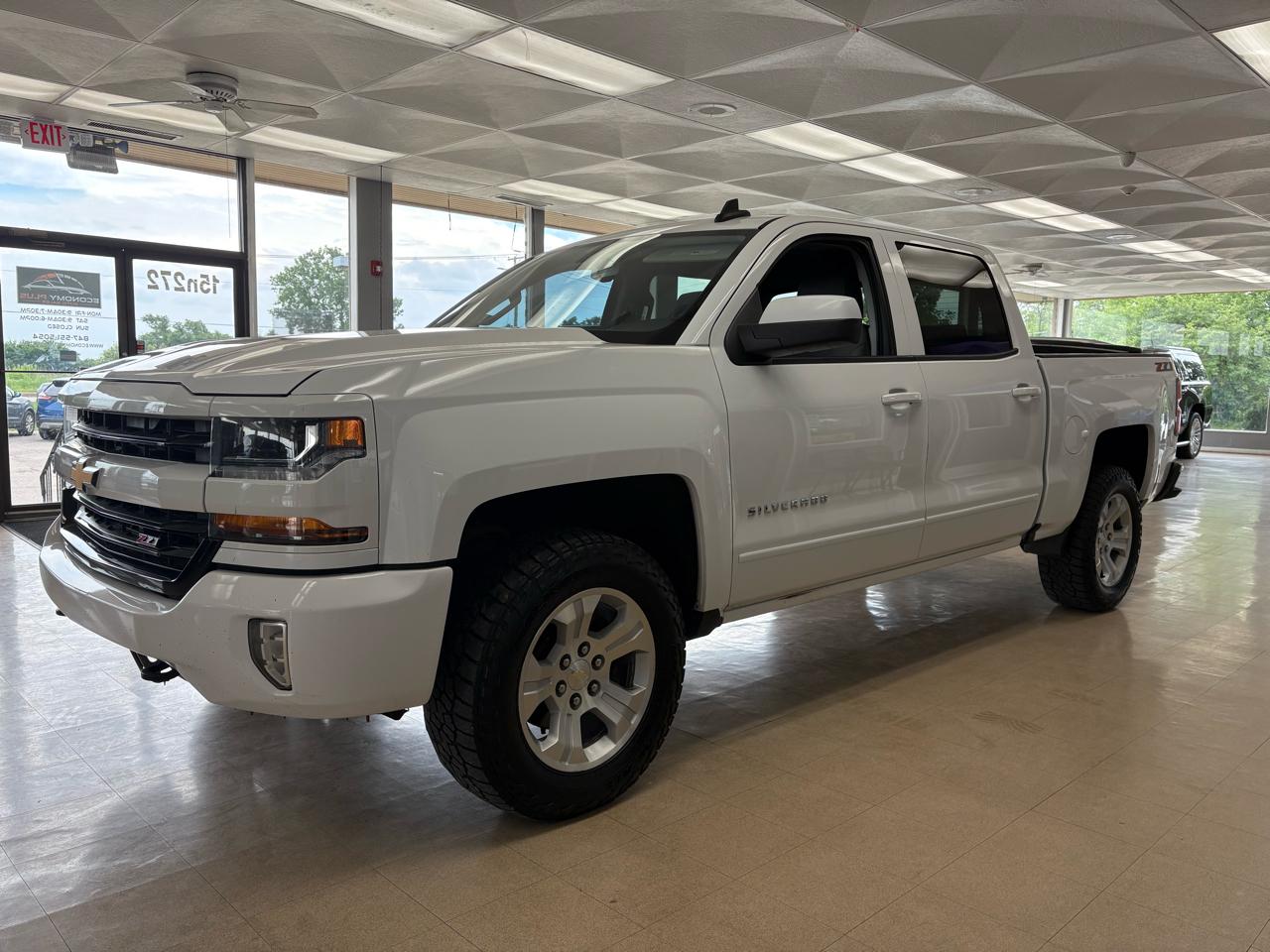 Chevrolet Silverado 1500 4WD Crew Cab 143.5" LT w/2LT 2018