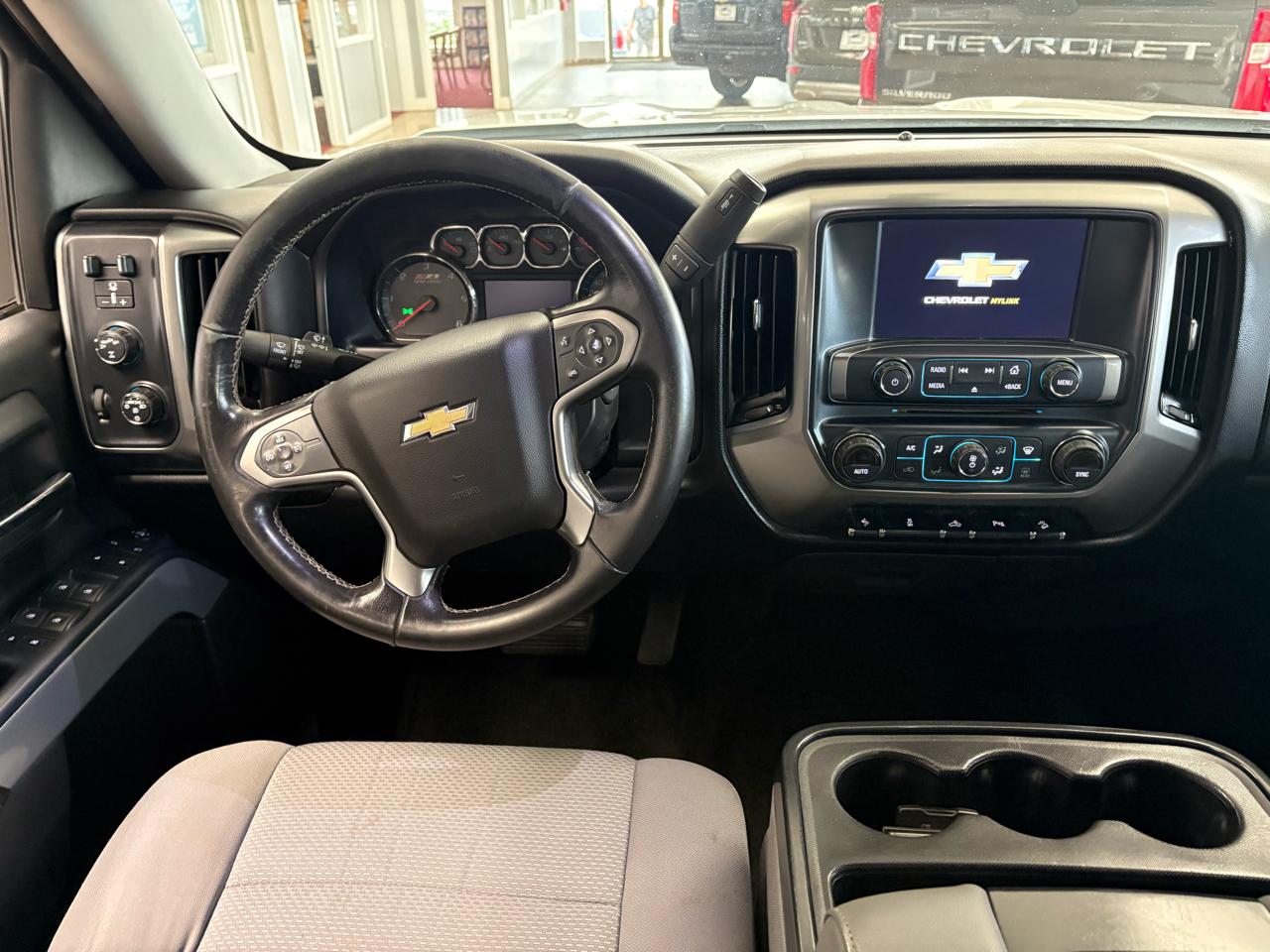 Chevrolet Silverado 1500 4WD Crew Cab 143.5" LT w/2LT 2018