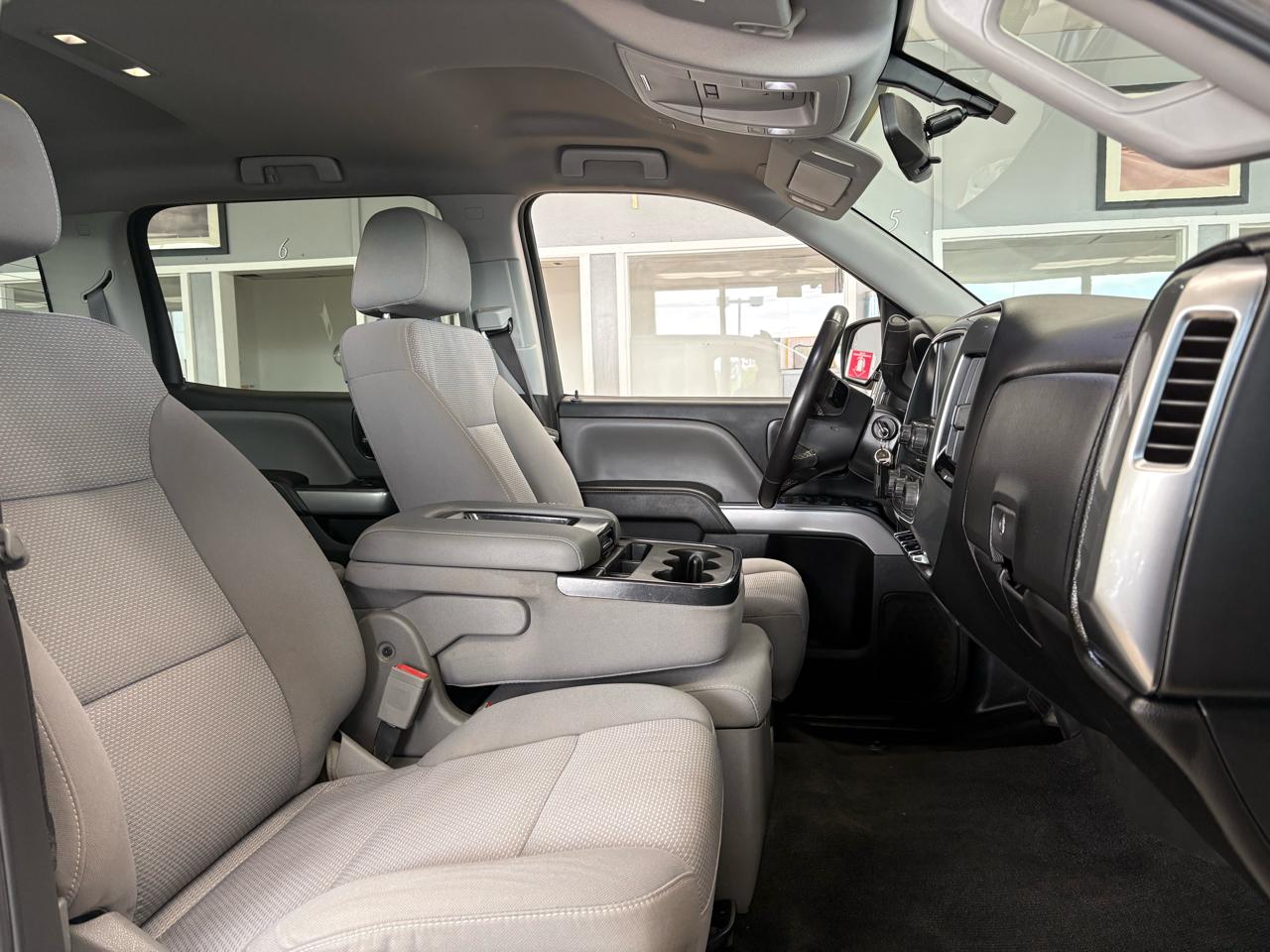 Chevrolet Silverado 1500 4WD Crew Cab 143.5" LT w/2LT 2018