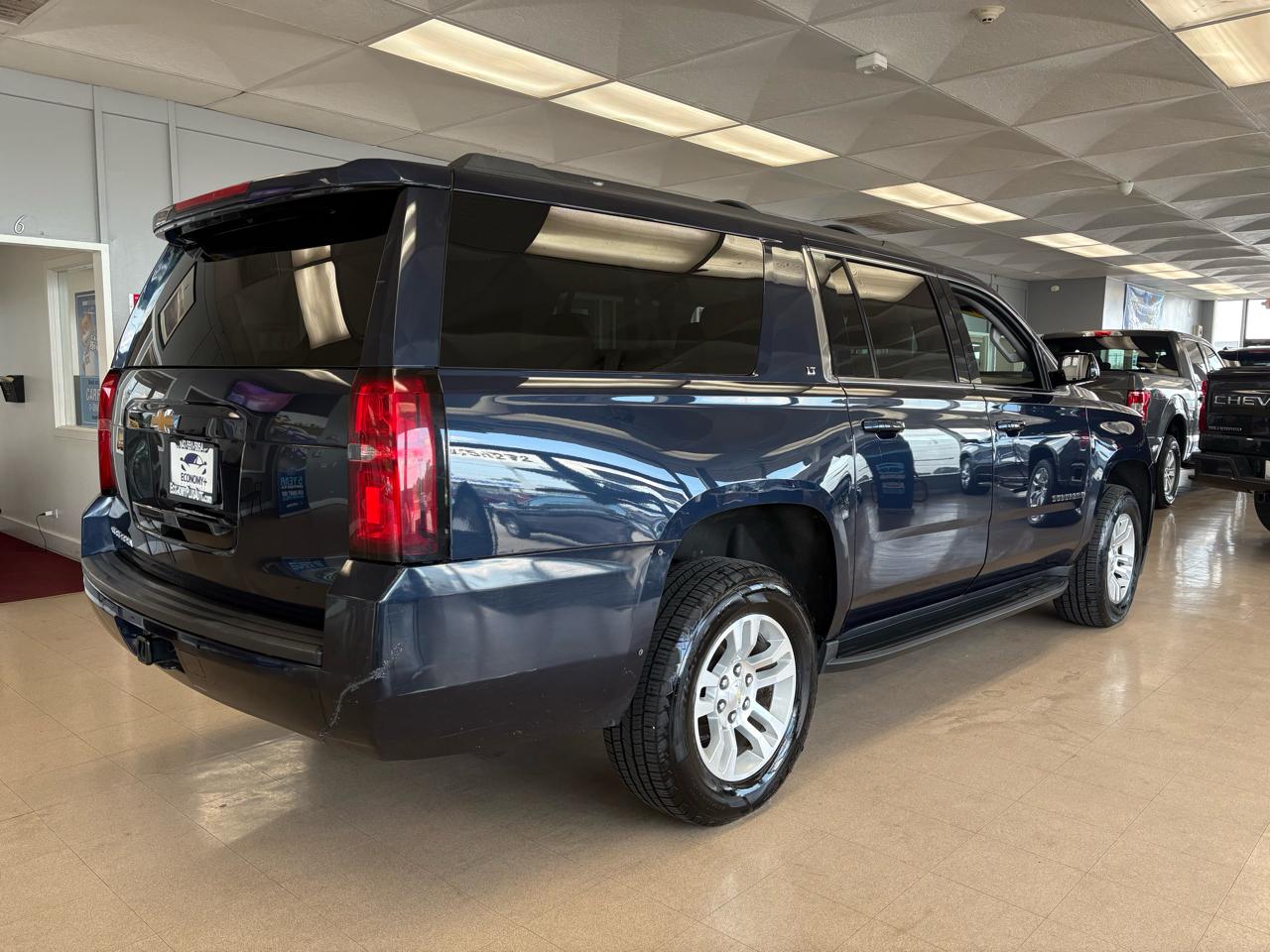 Chevrolet Suburban 4WD 4dr LT 2020