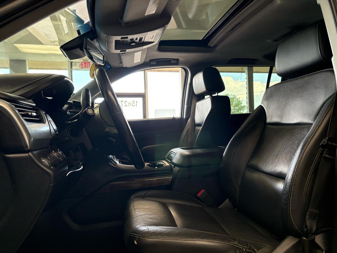 Chevrolet Suburban 4WD 4dr LT 2020