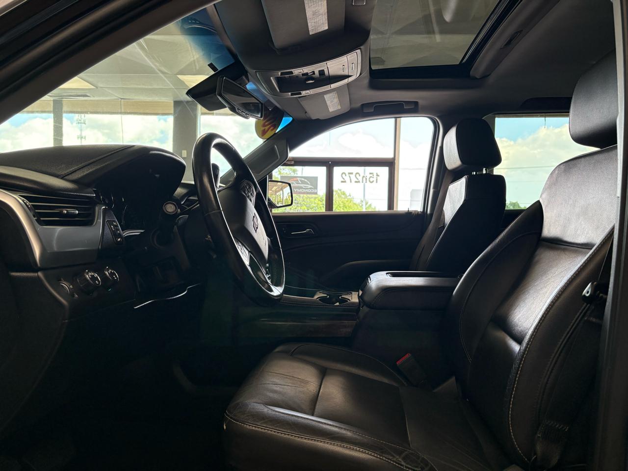 Chevrolet Suburban 4WD 4dr LT 2020