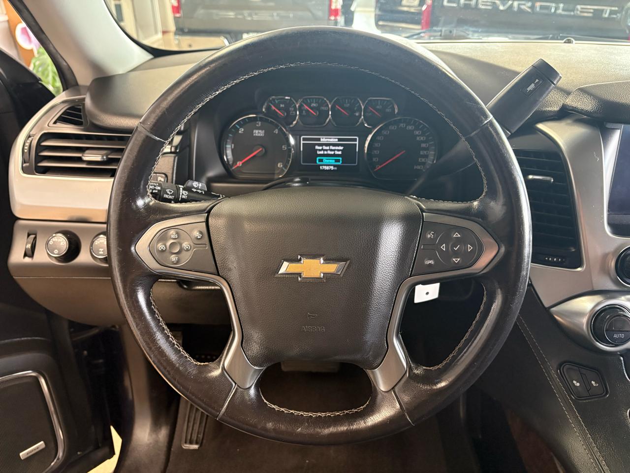 Chevrolet Suburban 4WD 4dr LT 2020
