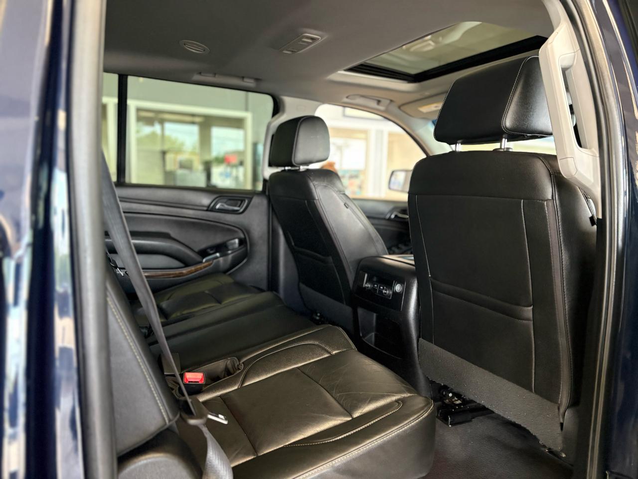 Chevrolet Suburban 4WD 4dr LT 2020