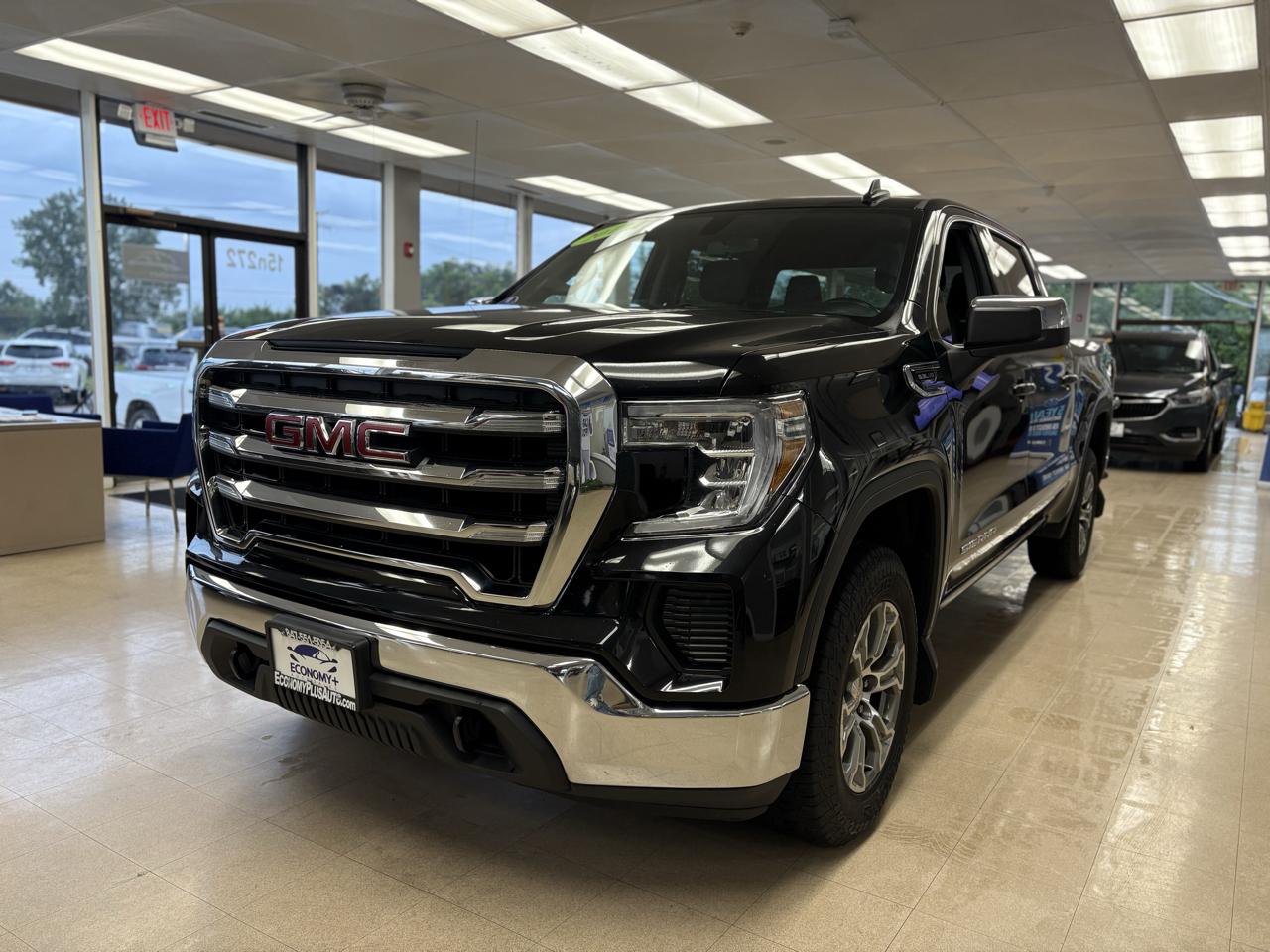 GMC Sierra 1500 4WD Crew Cab 147" SLE 2019