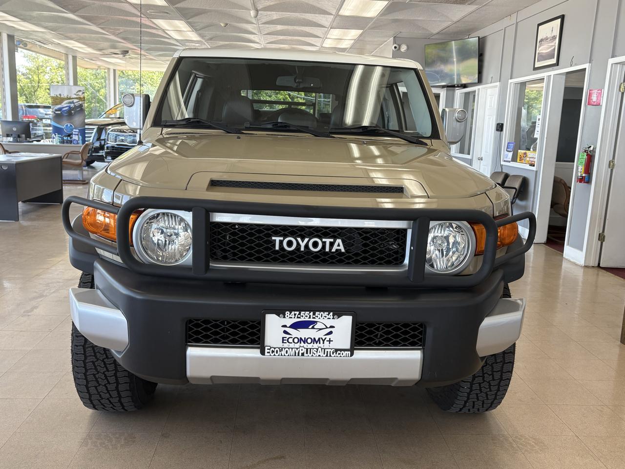 Toyota FJ Cruiser 4WD 4dr Man (Natl) 2014