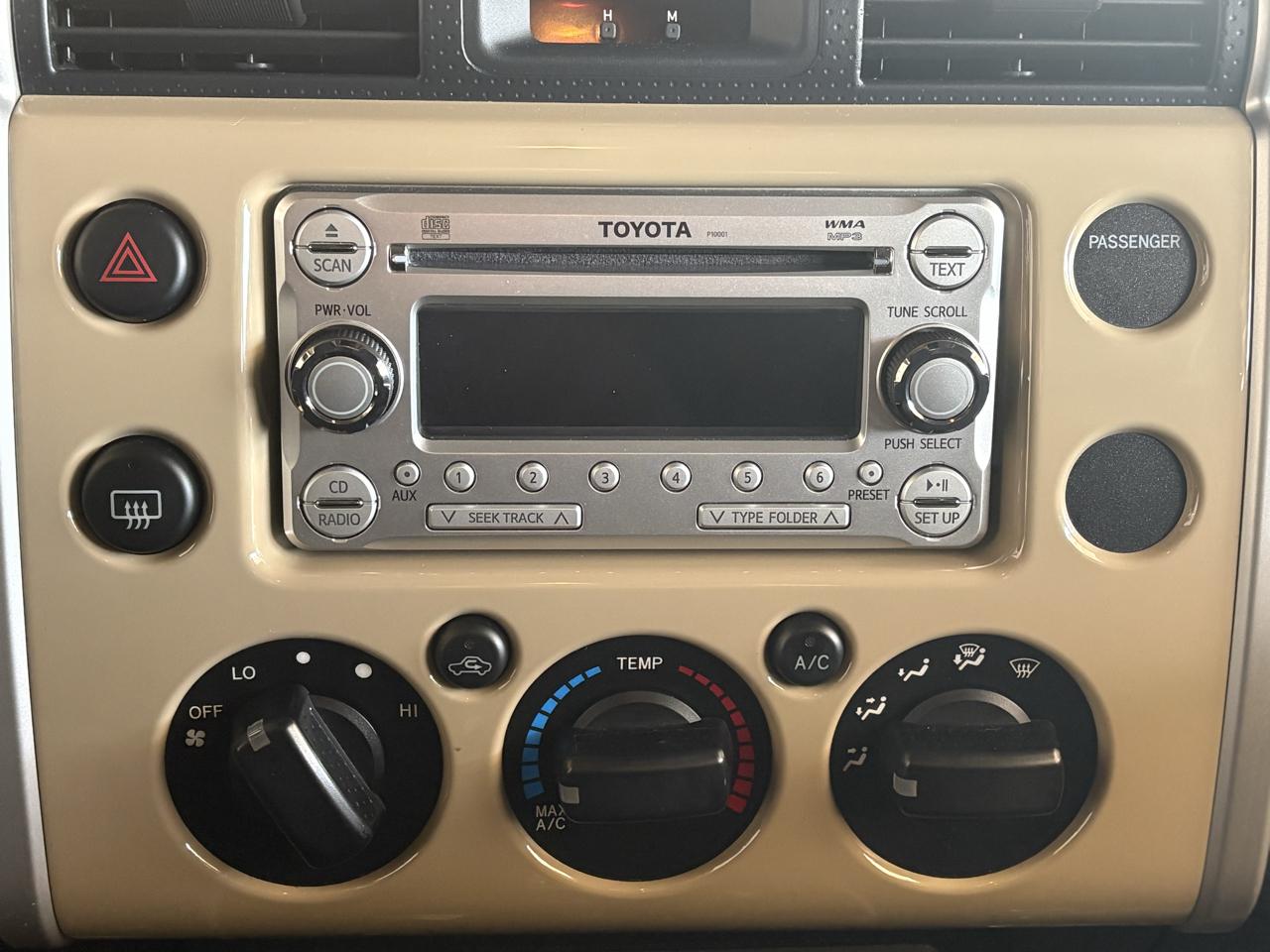 Toyota FJ Cruiser 4WD 4dr Man (Natl) 2014