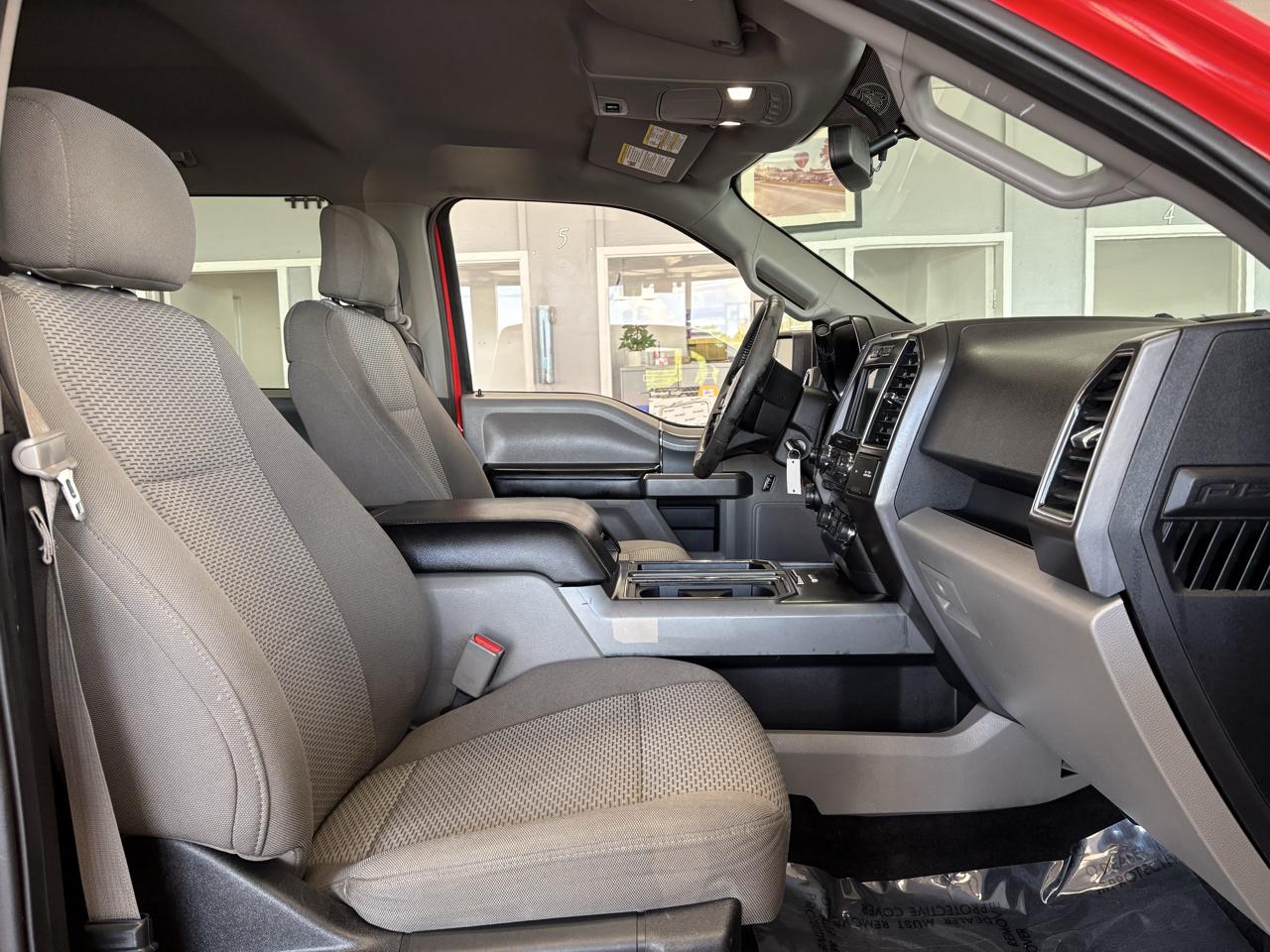 Ford F-150 XL 4WD SuperCrew 5.5' Box 2017