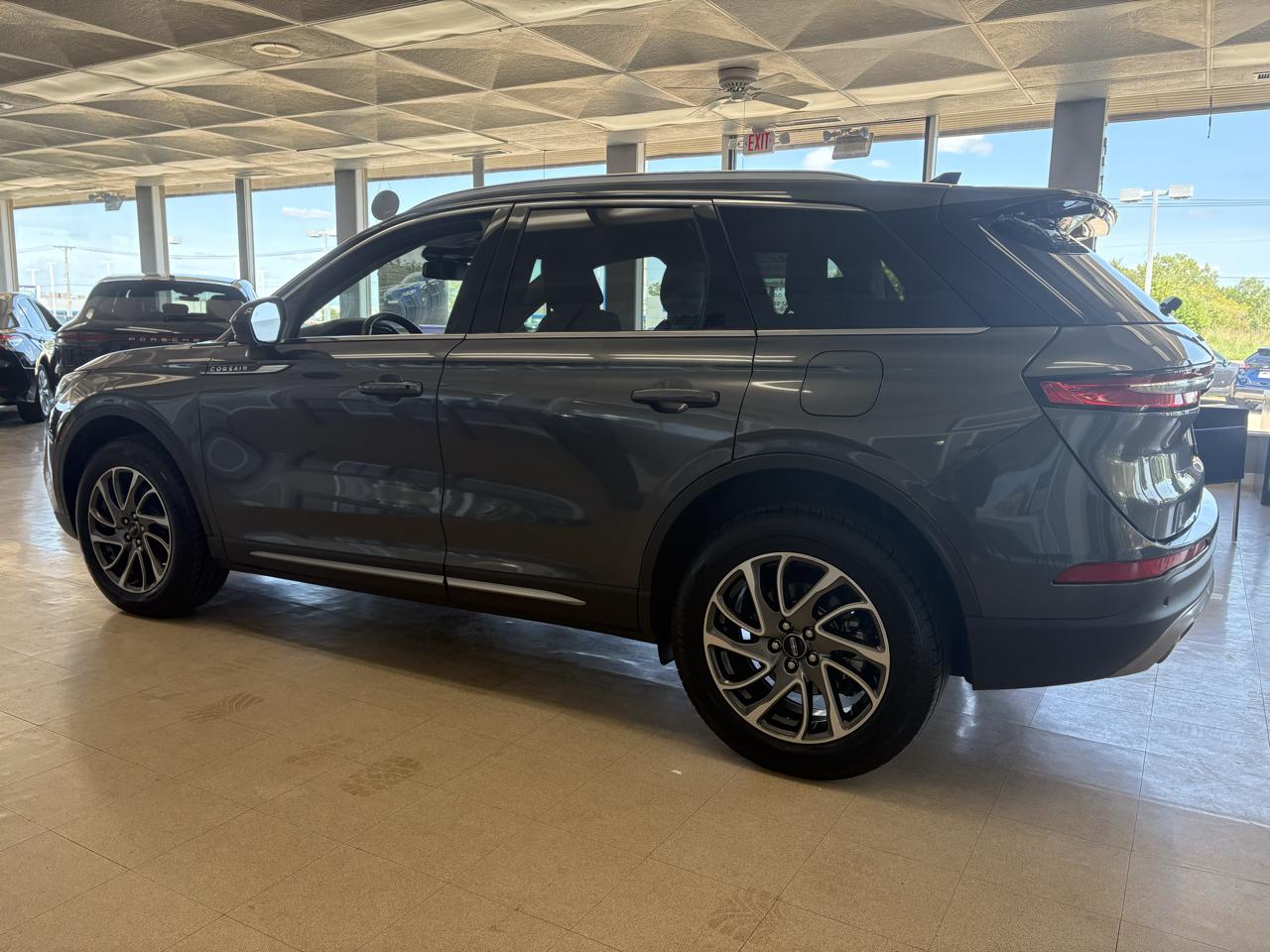 Lincoln Corsair Standard FWD 2020