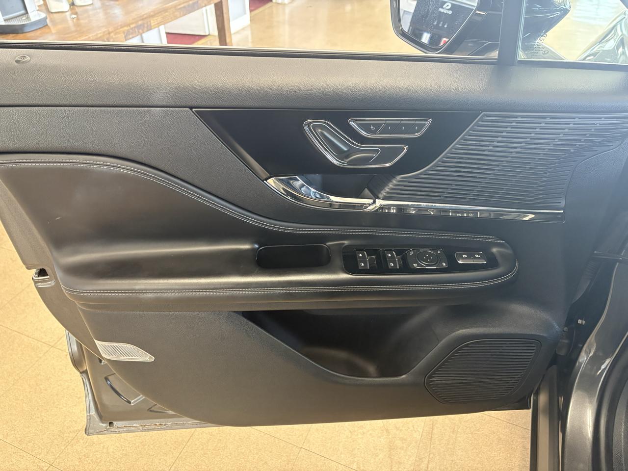 Lincoln Corsair Standard FWD 2020