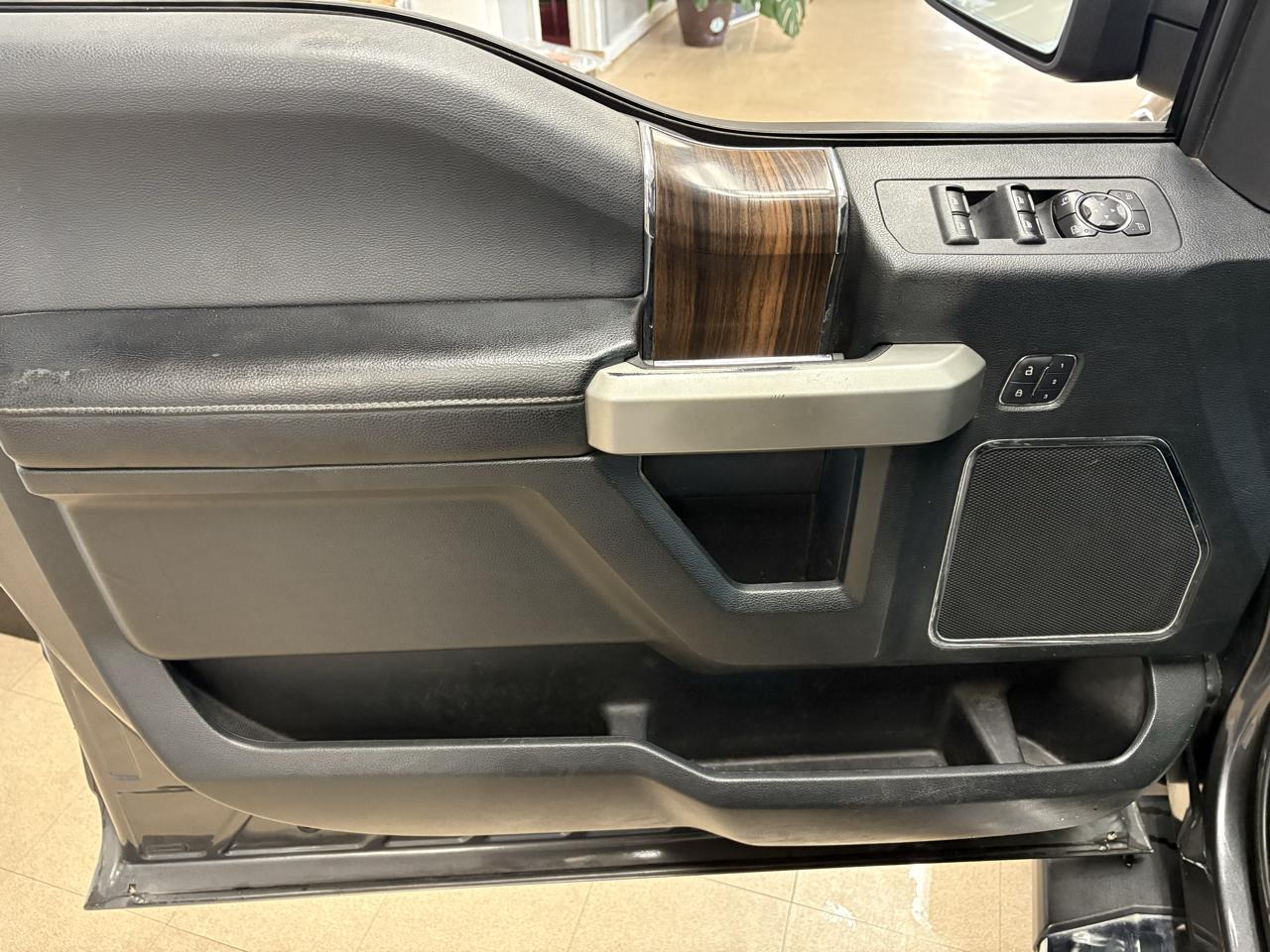 Ford F-150 4WD SuperCrew 145" XLT 2016