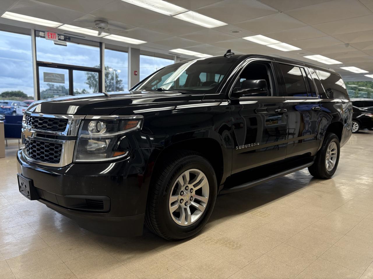 Chevrolet Suburban 4WD 4dr LT 2020