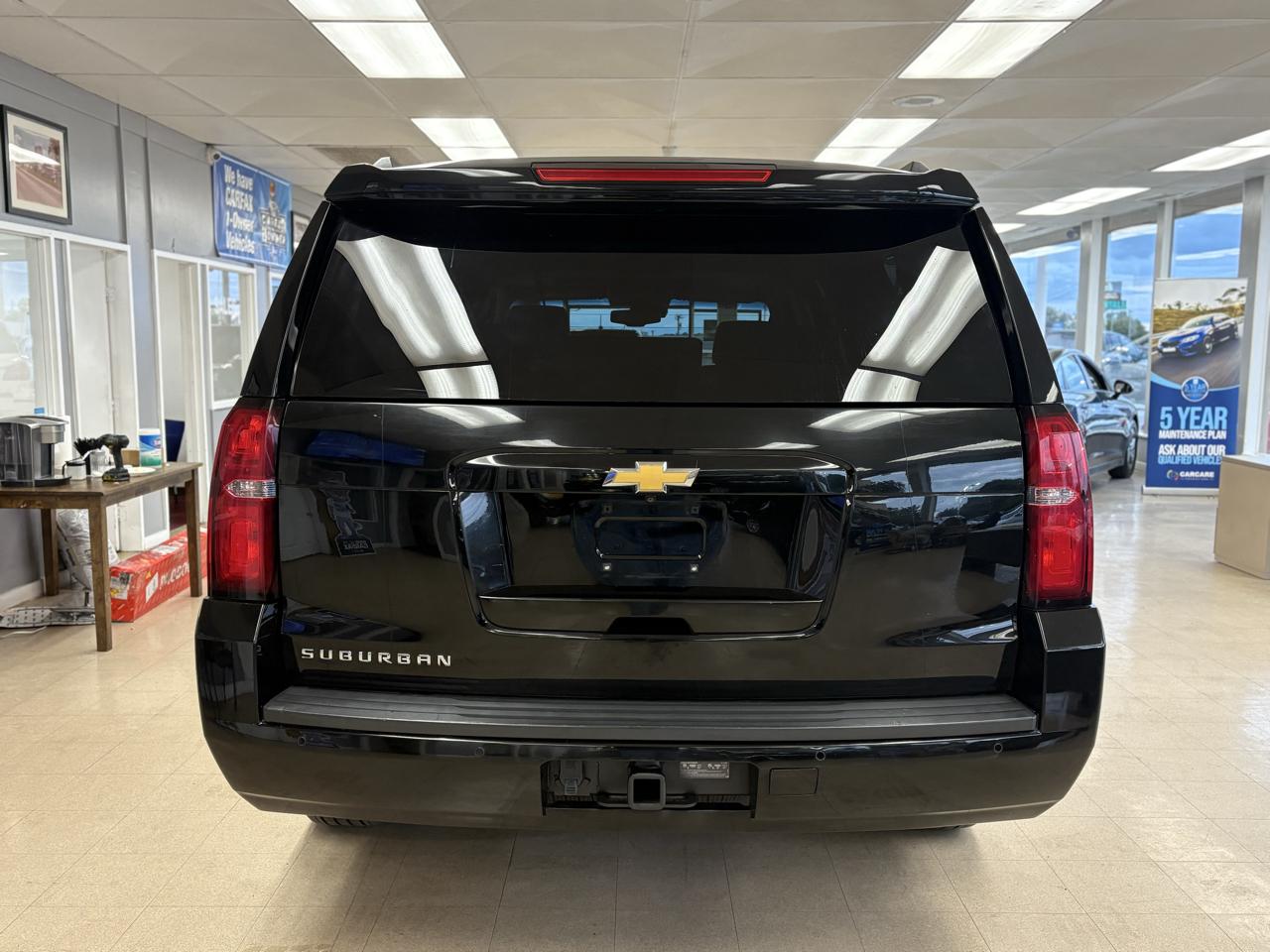 Chevrolet Suburban 4WD 4dr LT 2020