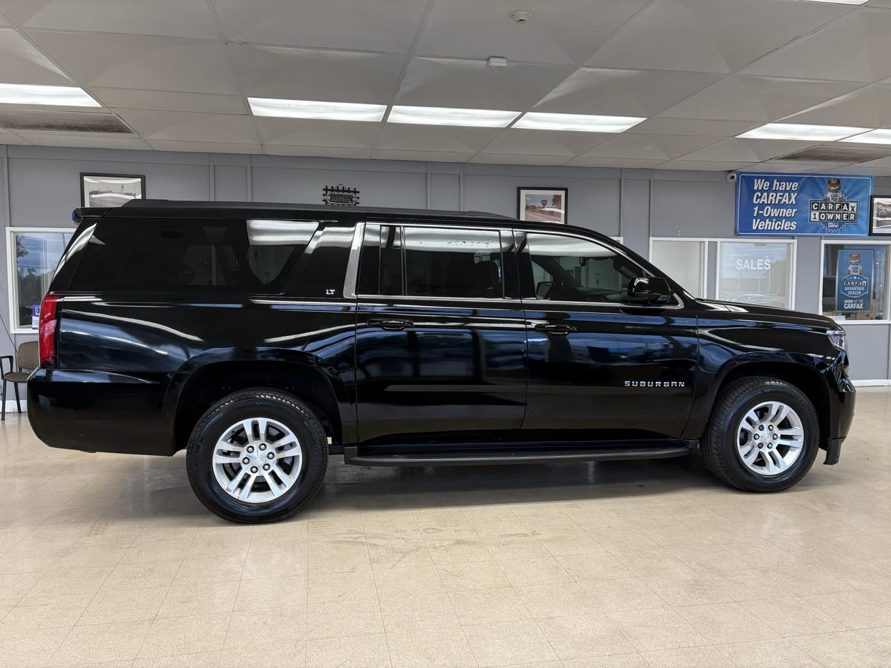 Chevrolet Suburban 4WD 4dr LT 2020