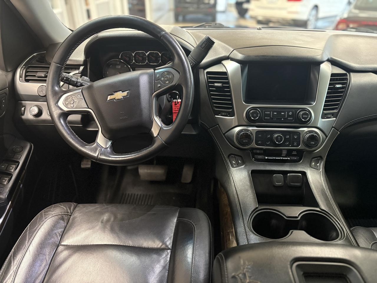 Chevrolet Suburban 4WD 4dr LT 2020
