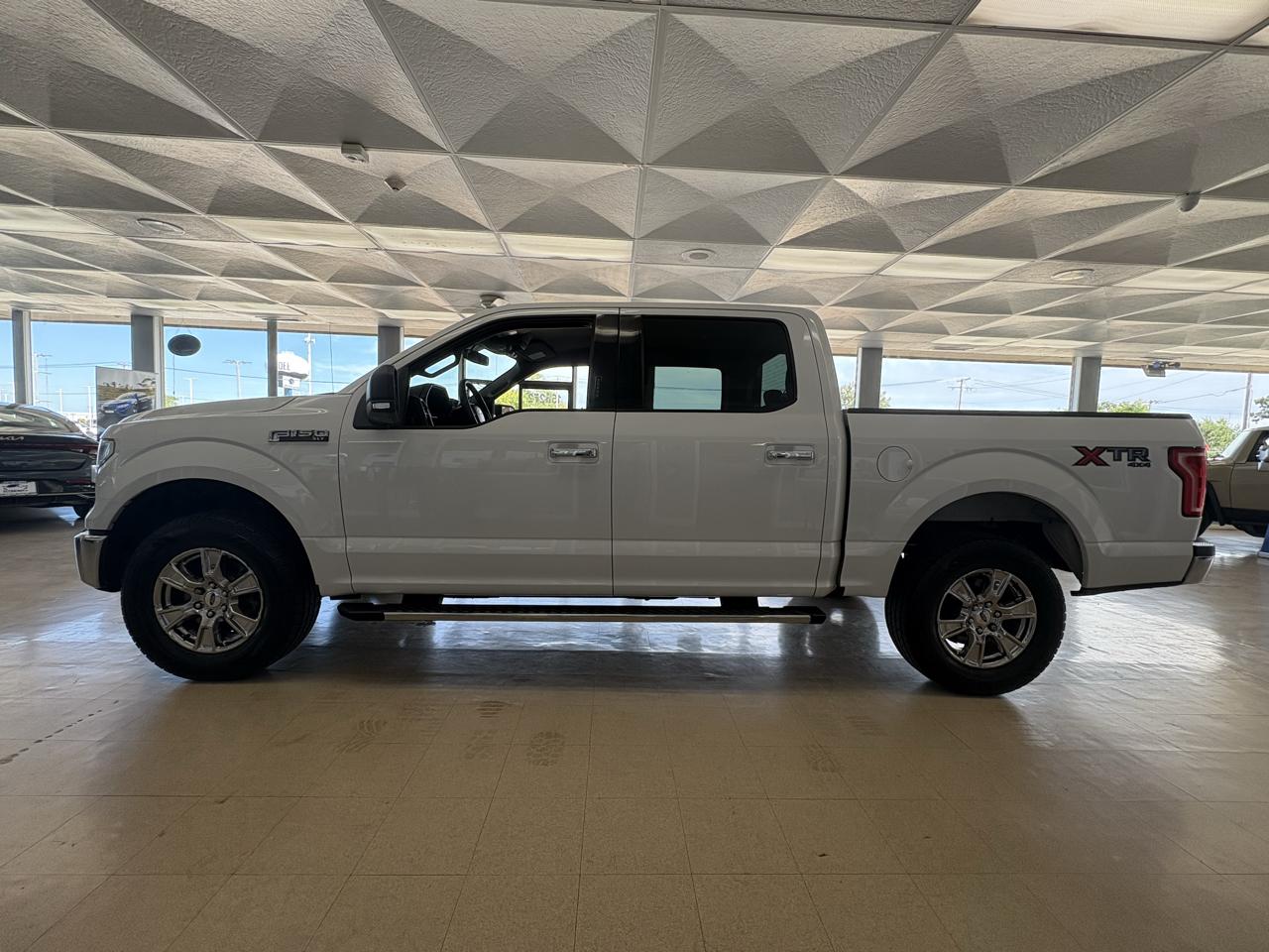 Ford F-150 4WD SuperCrew 145" XLT 2016