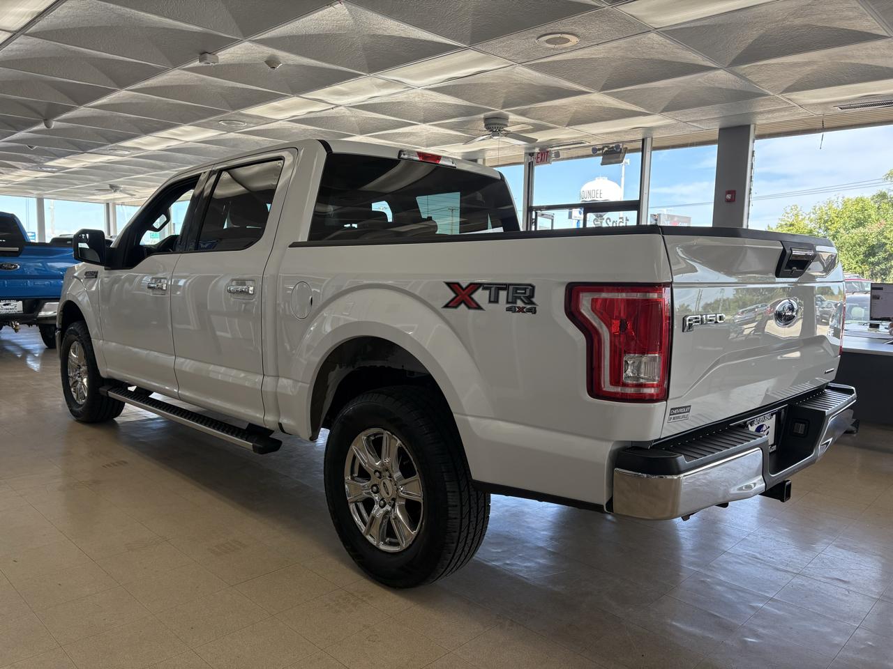 Ford F-150 4WD SuperCrew 145" XLT 2016