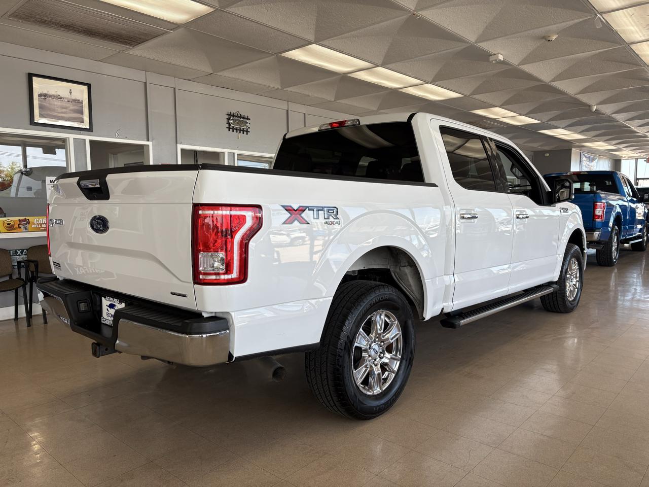 Ford F-150 4WD SuperCrew 145" XLT 2016