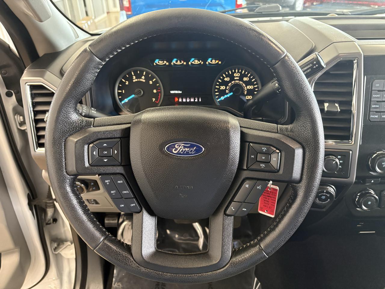 Ford F-150 4WD SuperCrew 145" XLT 2016