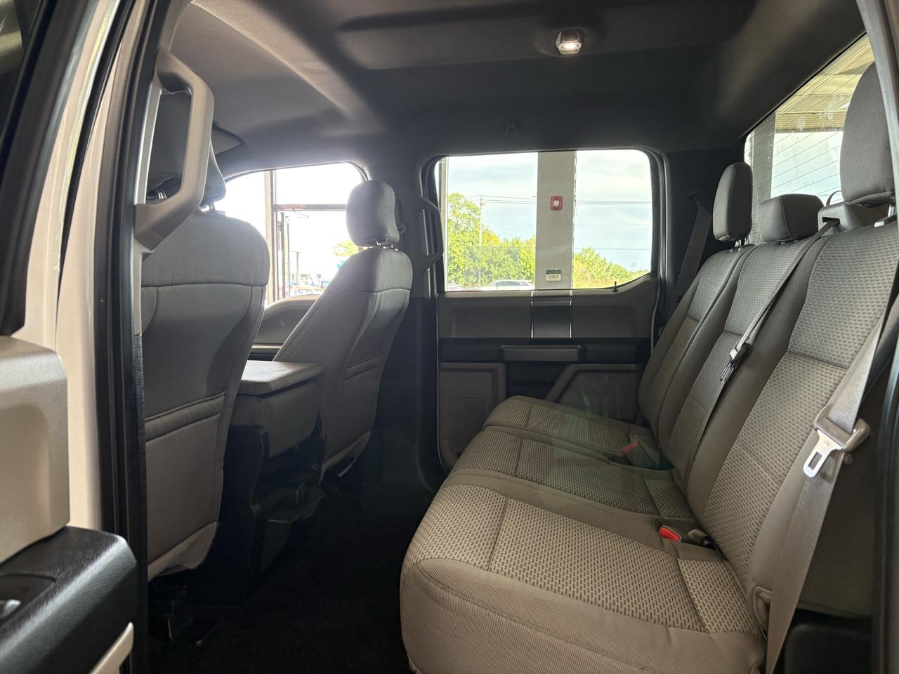Ford F-150 4WD SuperCrew 145" XLT 2016