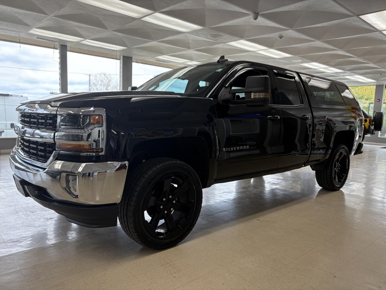 Chevrolet Silverado 1500 4WD Double Cab 143.5" LT w/1LT 2017