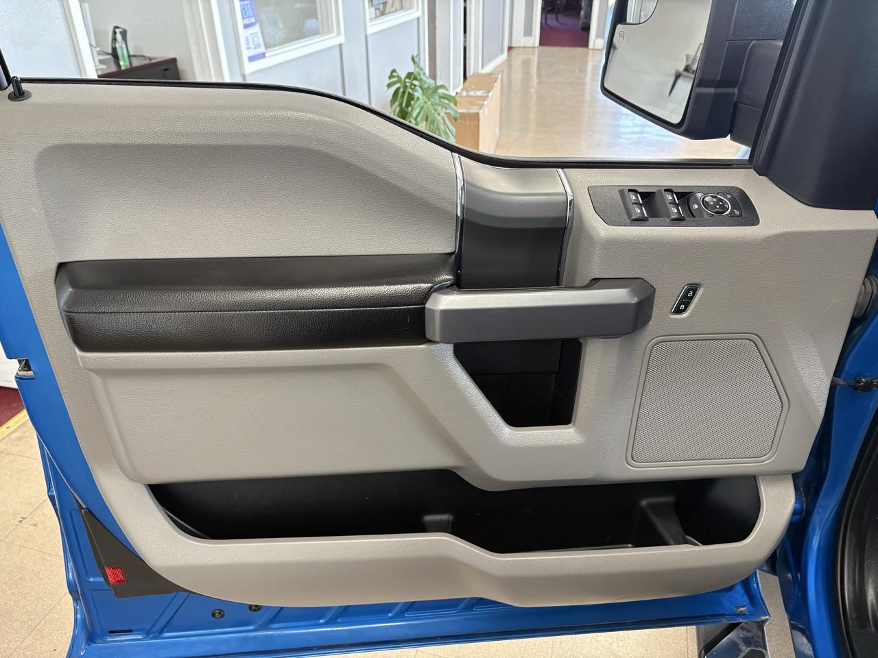 Ford F-150 XL 4WD SuperCab 6.5' Box 2019