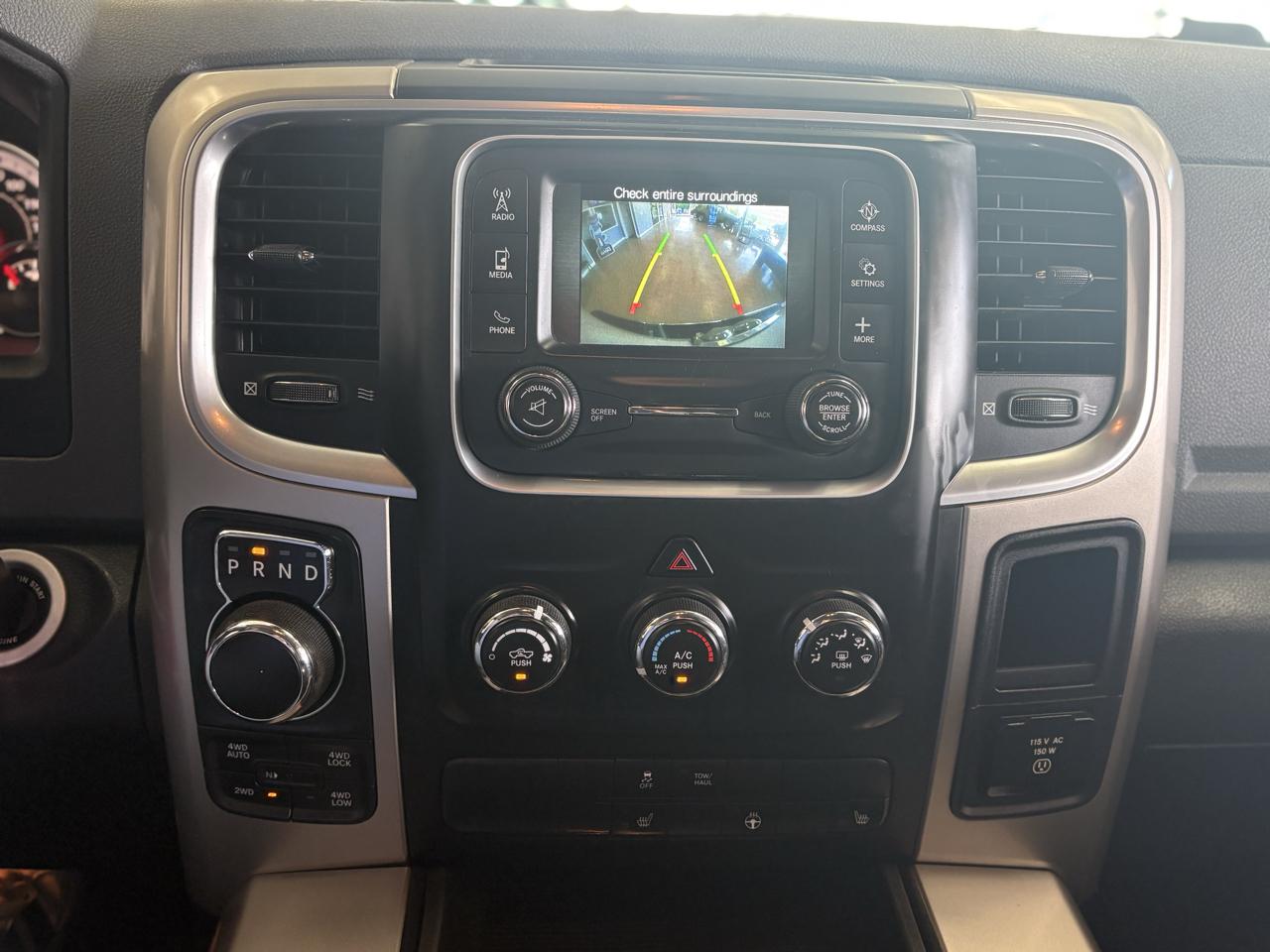 RAM 1500 4WD Quad Cab 140.5" Big Horn 2015