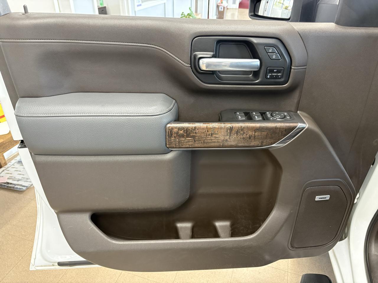 GMC Sierra 2500HD 4WD Crew Cab 159" Denali 2020