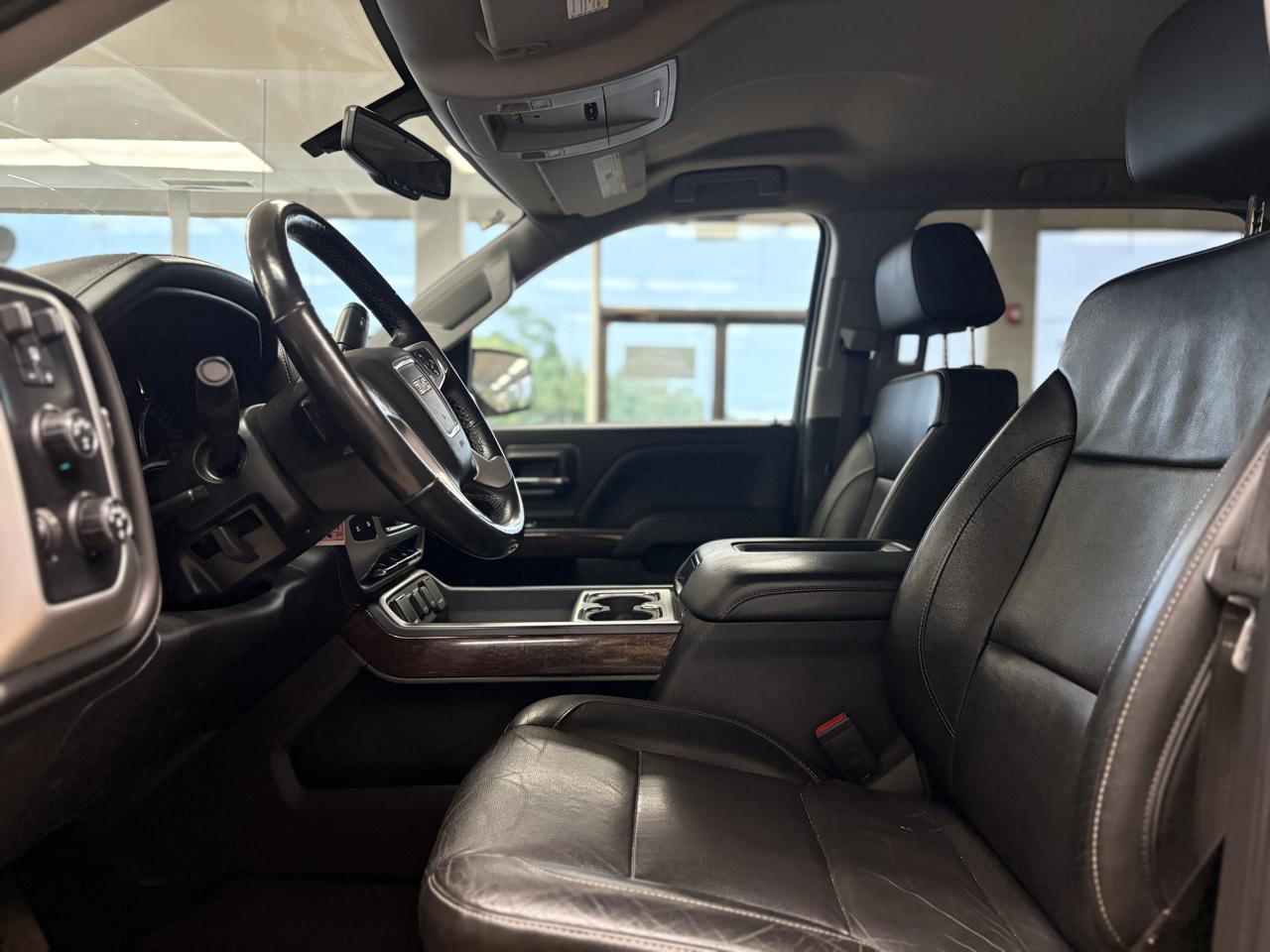 GMC Sierra 1500 4WD Crew Cab 143.5" SLT 2018