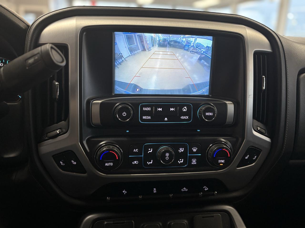 GMC Sierra 1500 4WD Crew Cab 143.5" SLT 2018