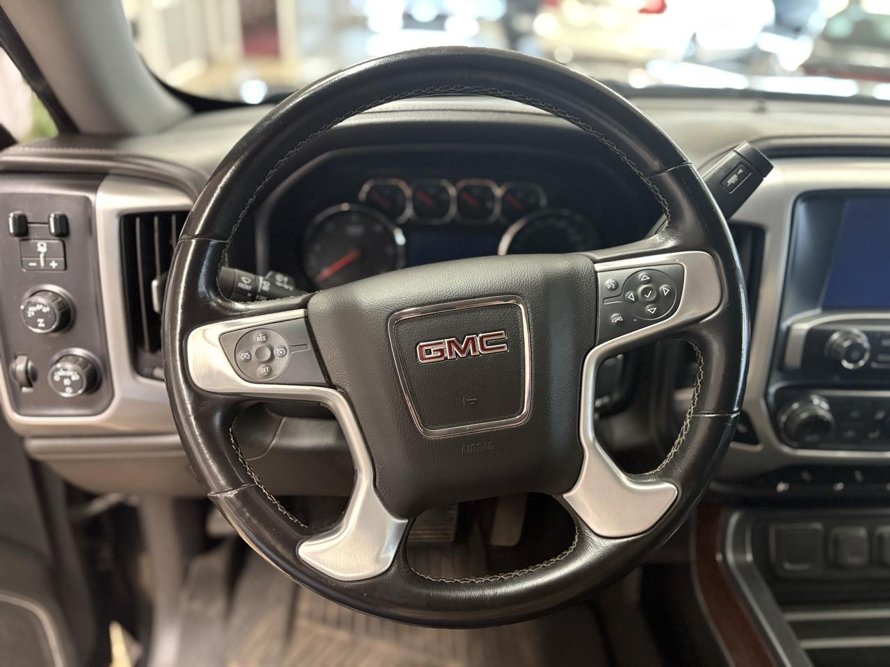 GMC Sierra 1500 4WD Crew Cab 143.5" SLT 2018