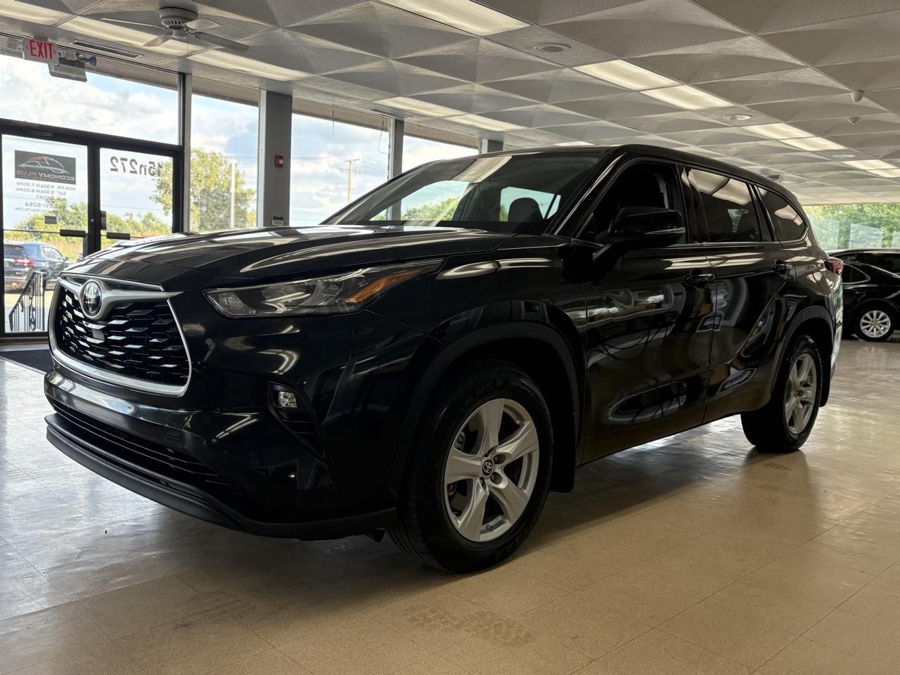 Toyota Highlander LE FWD (Natl) 2020