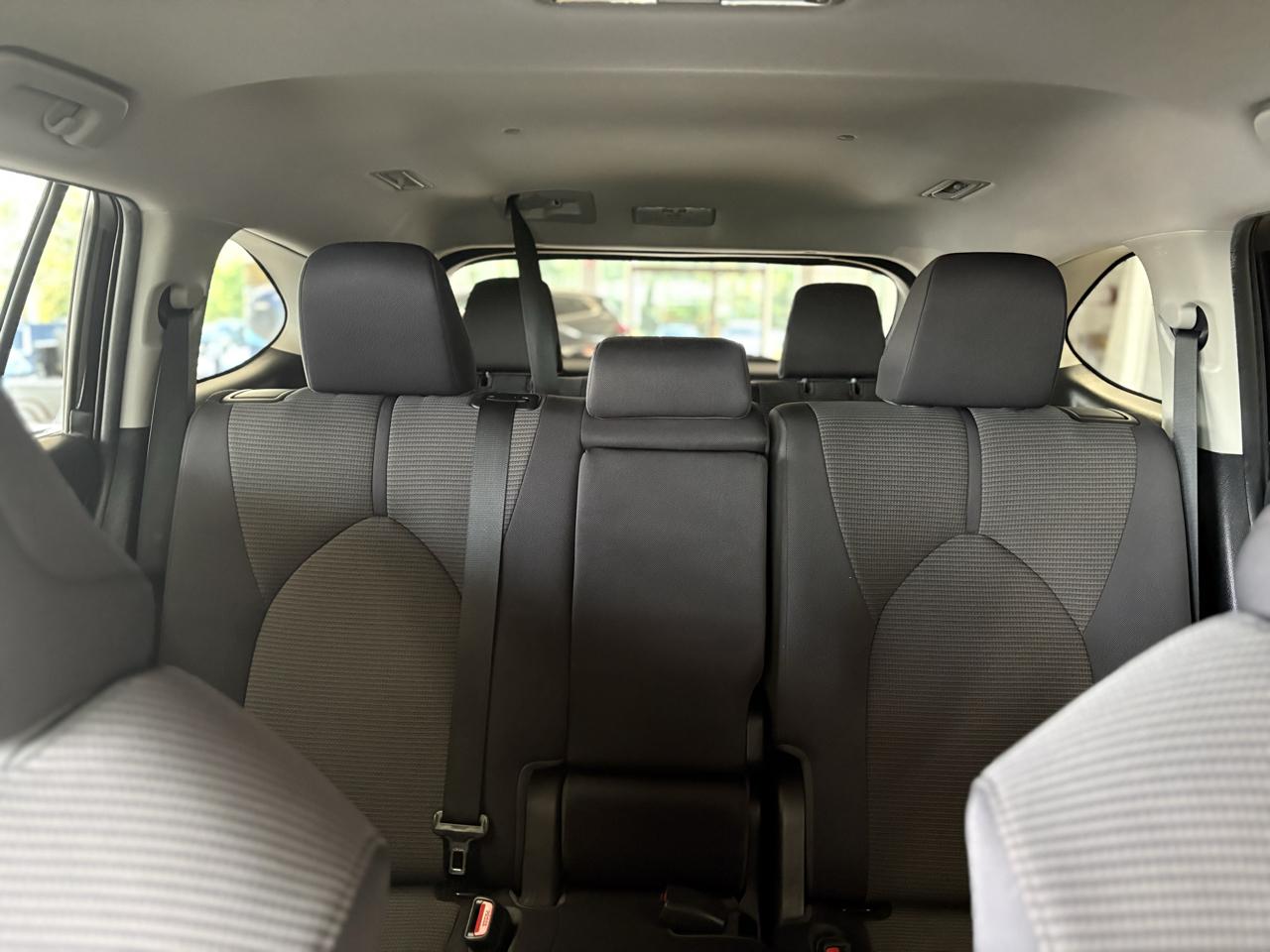 Toyota Highlander LE FWD (Natl) 2020