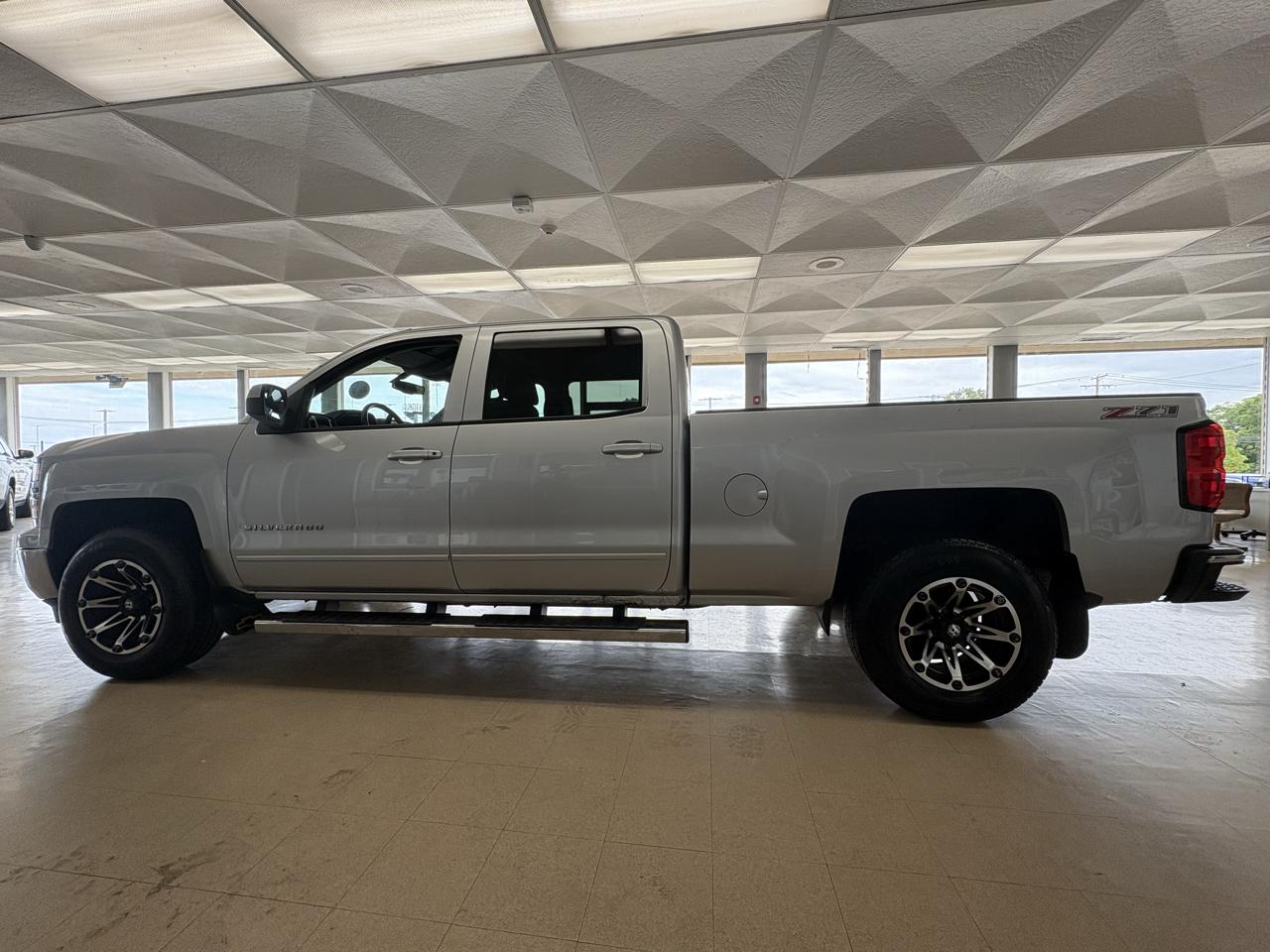 Chevrolet Silverado 1500 4WD Crew Cab 153.0" LT w/2LT 2015
