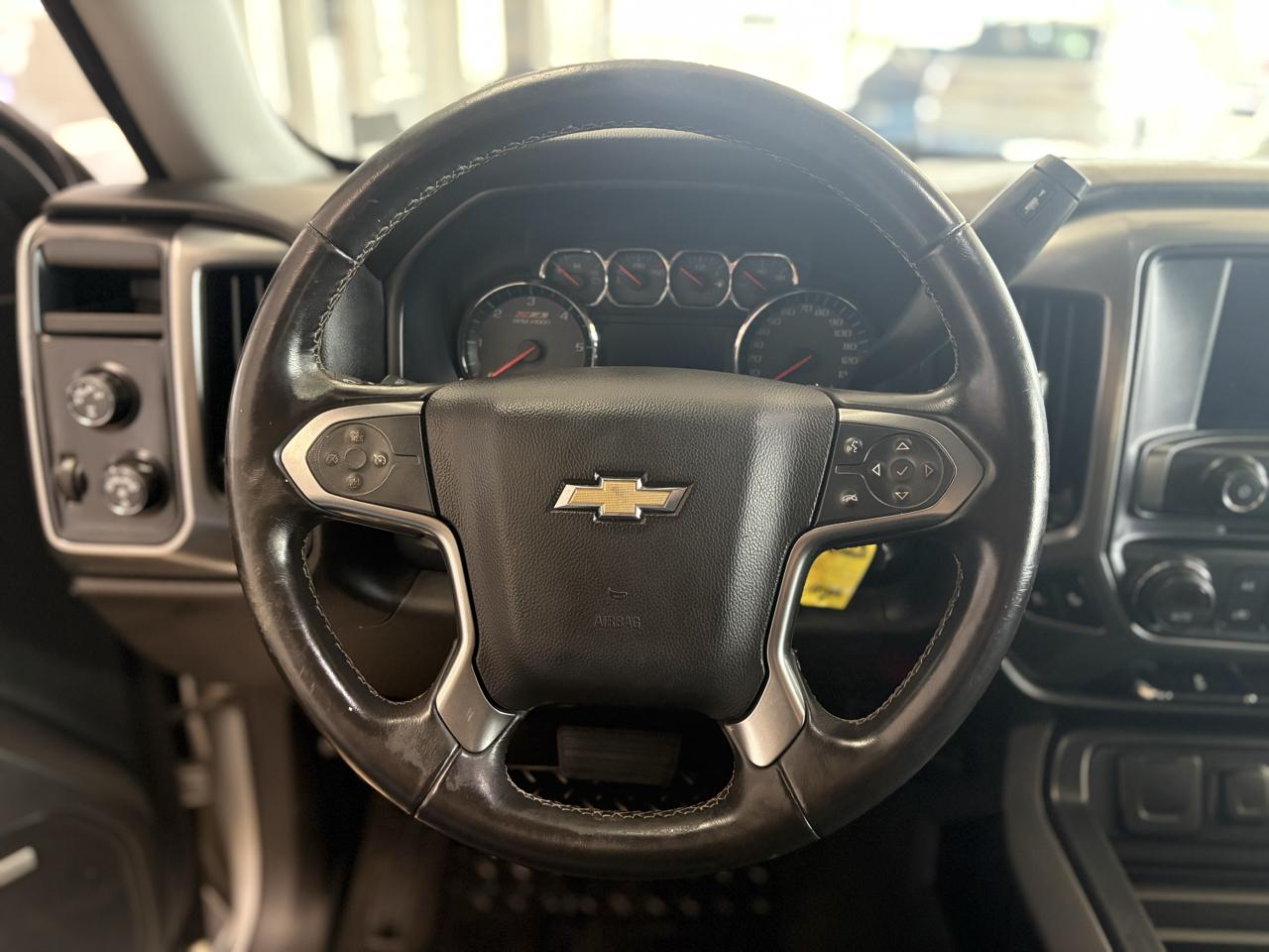 Chevrolet Silverado 1500 4WD Crew Cab 153.0" LT w/2LT 2015