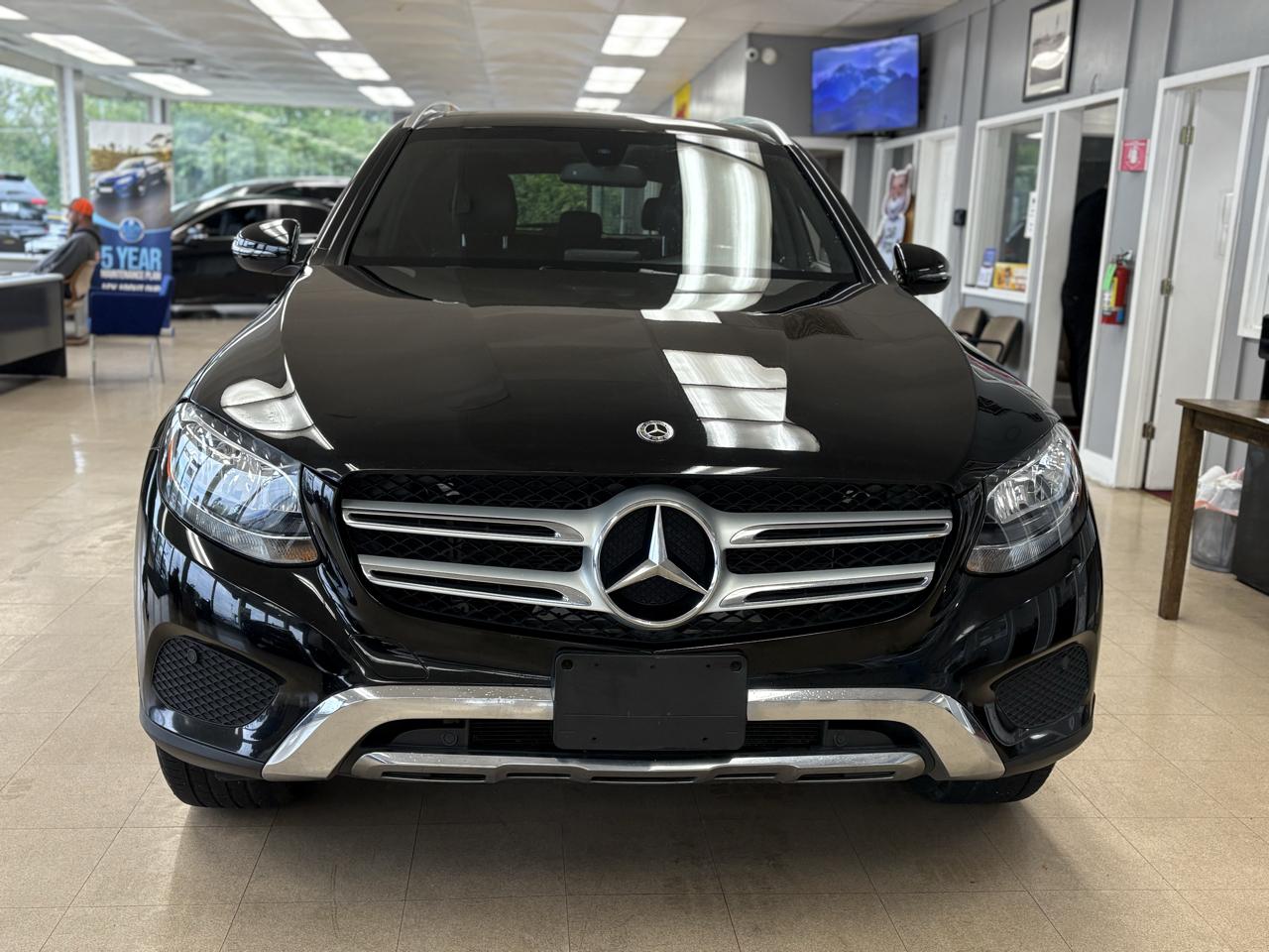Mercedes-Benz GLC GLC 300 4MATIC SUV 2017