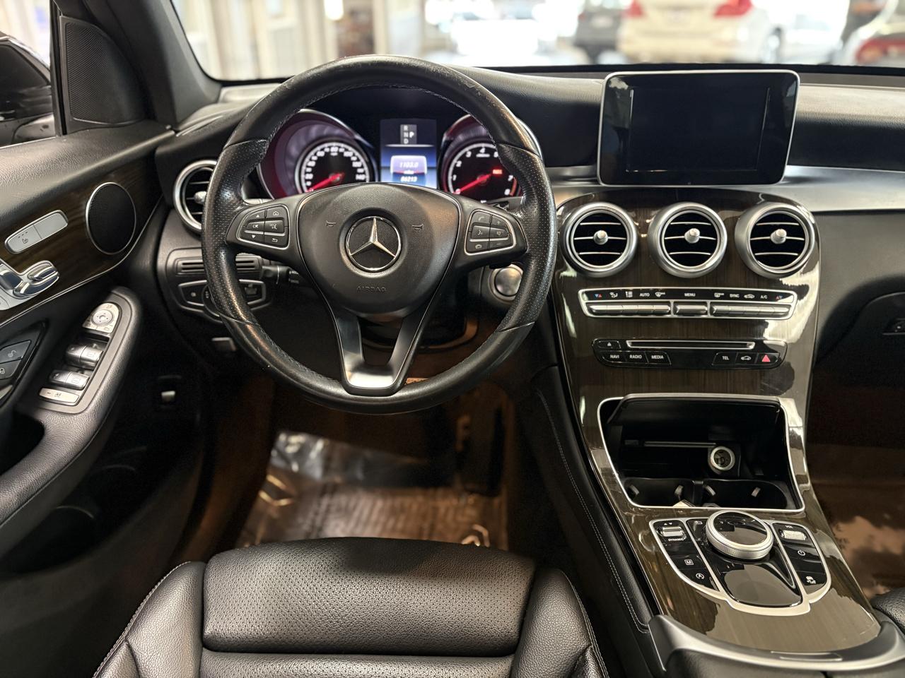 Mercedes-Benz GLC GLC 300 4MATIC SUV 2017