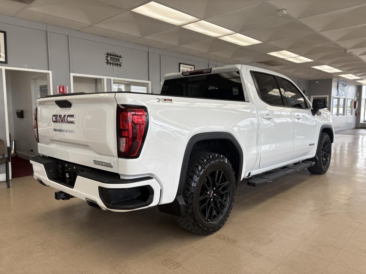 GMC Sierra 1500 4WD Crew Cab 147" Elevation 2019
