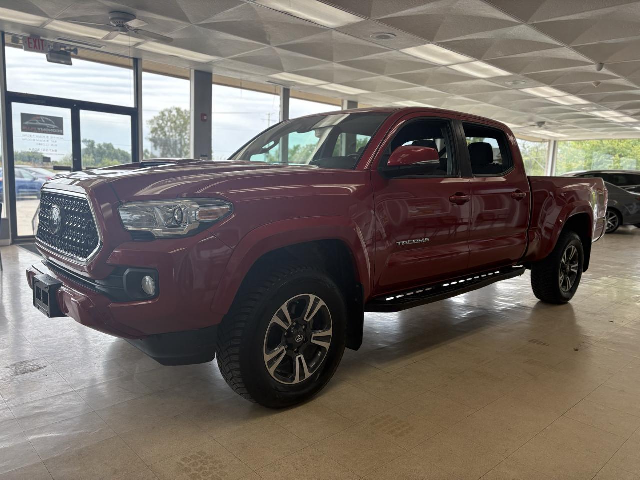 Toyota Tacoma SR5 Double Cab 6' Bed V6 4x4 AT (Natl) 2018