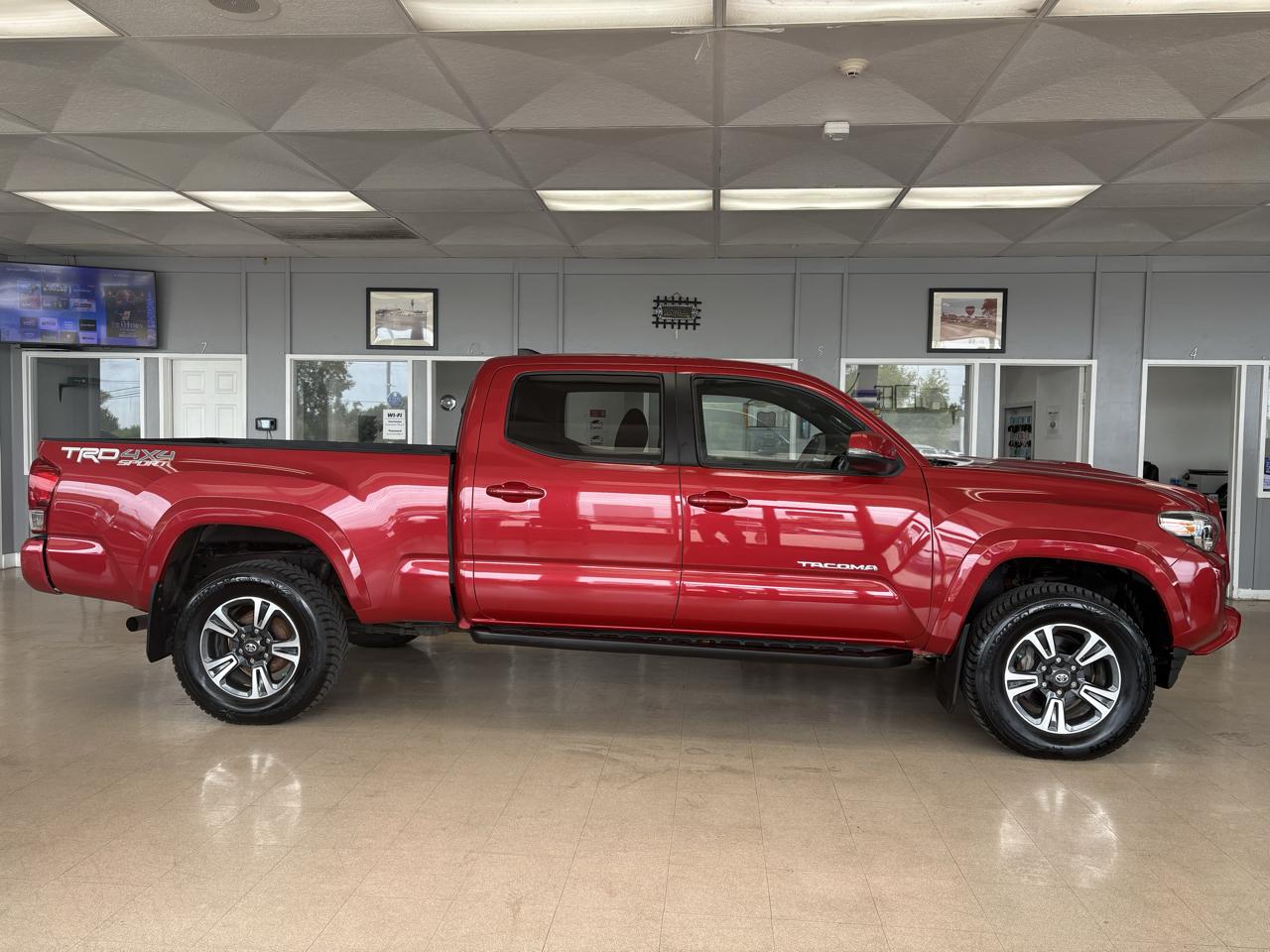 Toyota Tacoma SR5 Double Cab 6' Bed V6 4x4 AT (Natl) 2018