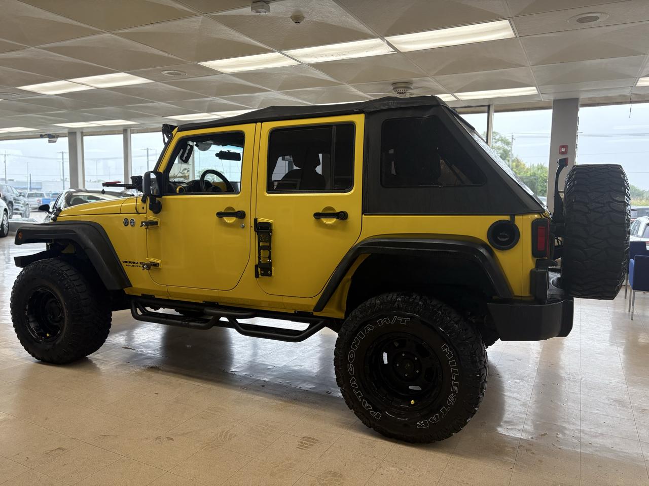 Jeep Wrangler 4WD 4dr Unlimited X 2008
