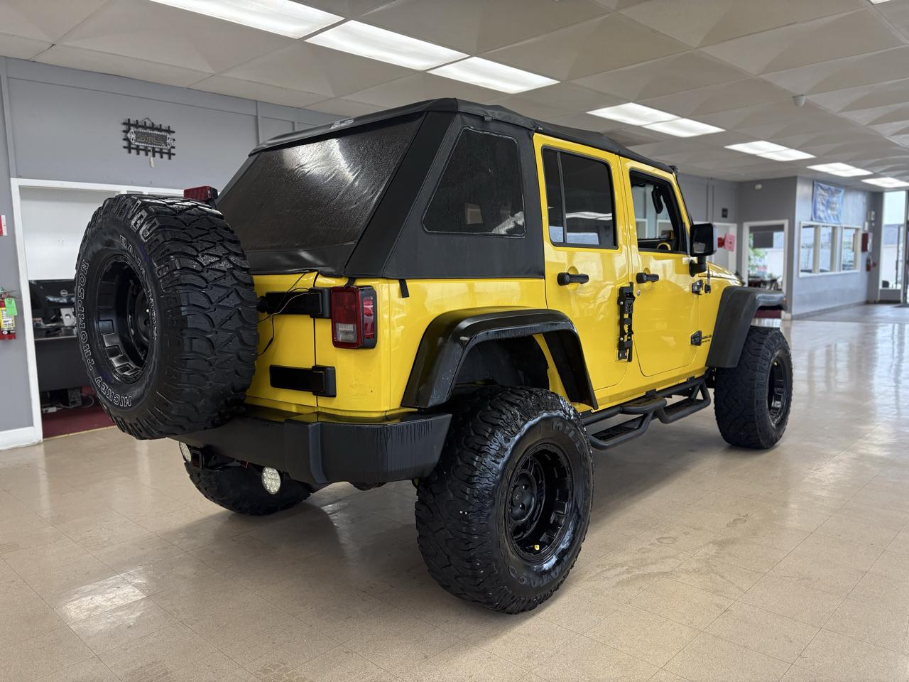 Jeep Wrangler 4WD 4dr Unlimited X 2008