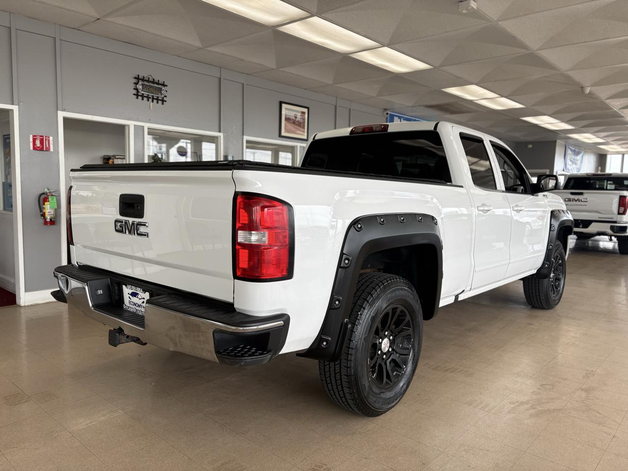 GMC Sierra 1500 4WD Double Cab 143.5" SLE 2016