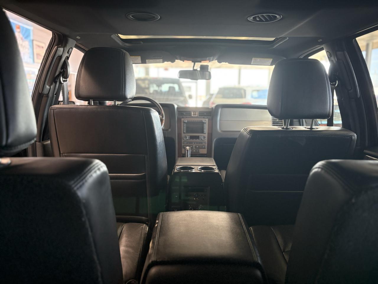 Lincoln Navigator 4WD 4dr 2012