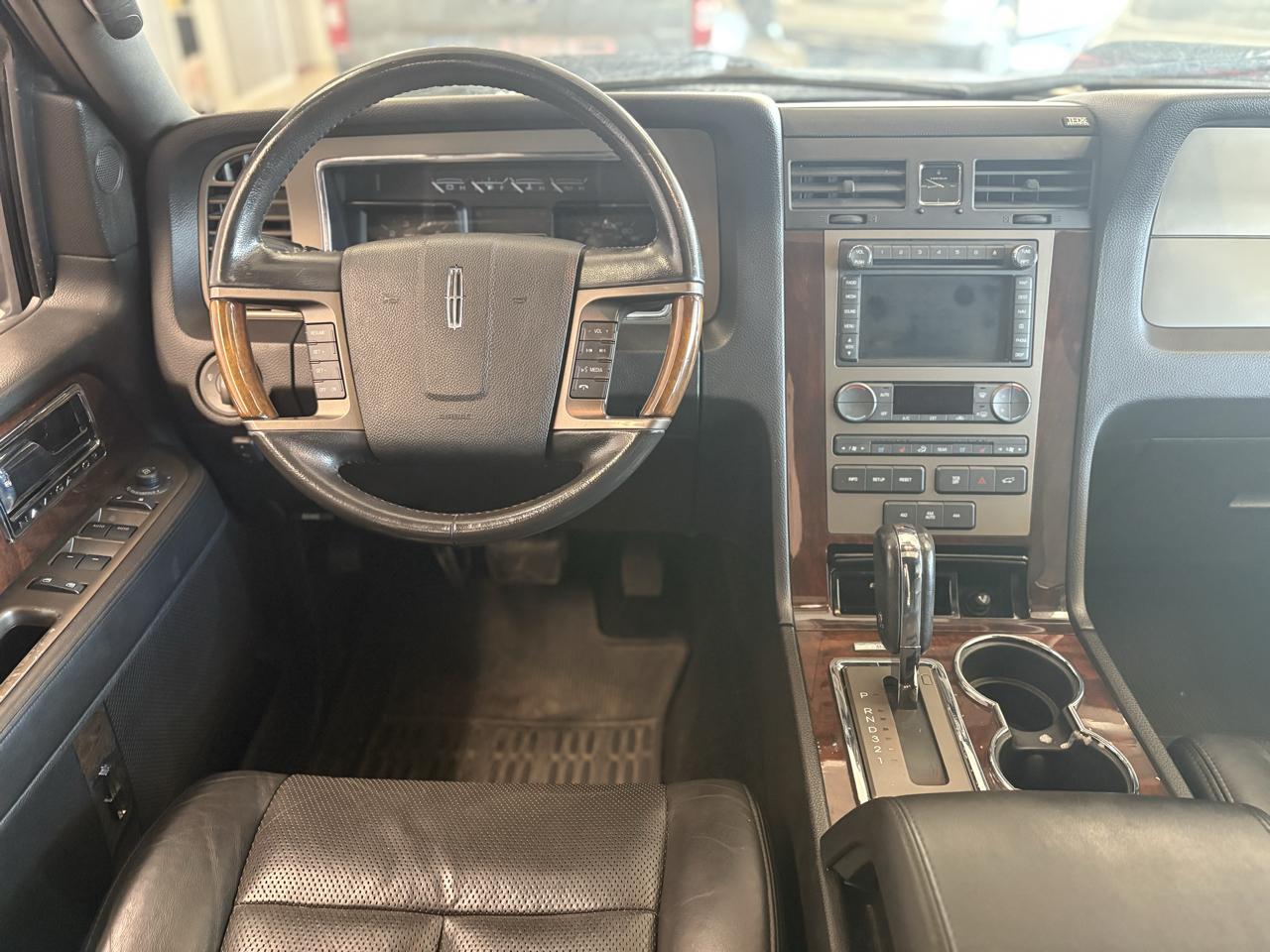 Lincoln Navigator 4WD 4dr 2012