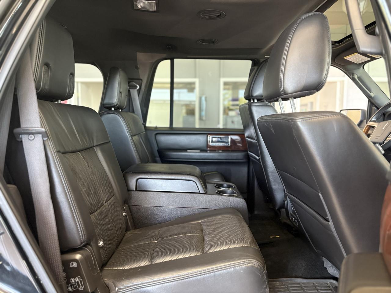Lincoln Navigator 4WD 4dr 2012