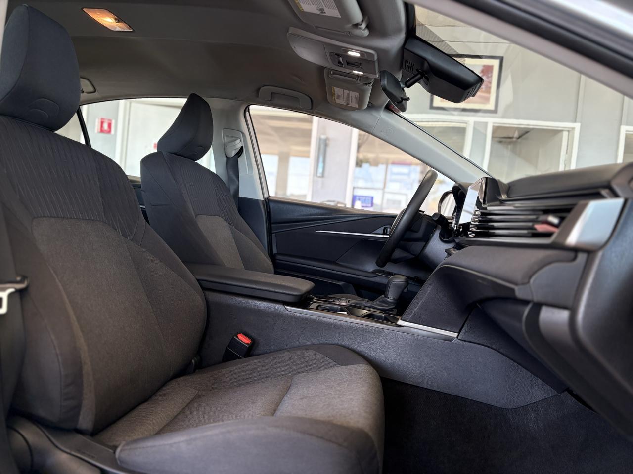 Toyota Camry XLE (Natl) 2025